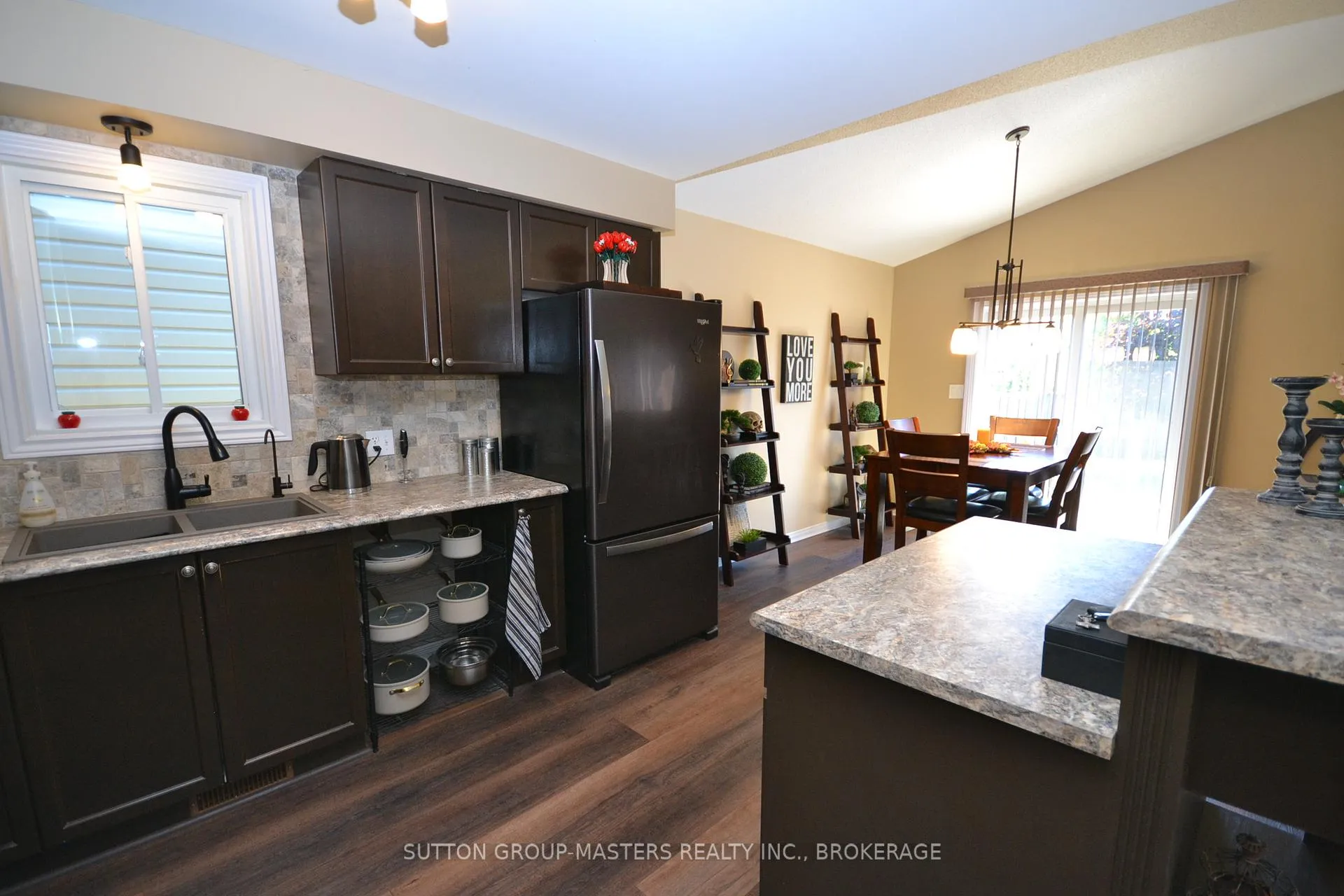 Photo 8 of 737 Margaret Way, Kingston, Kingston East (Incl Barret Crt) — HOMEH