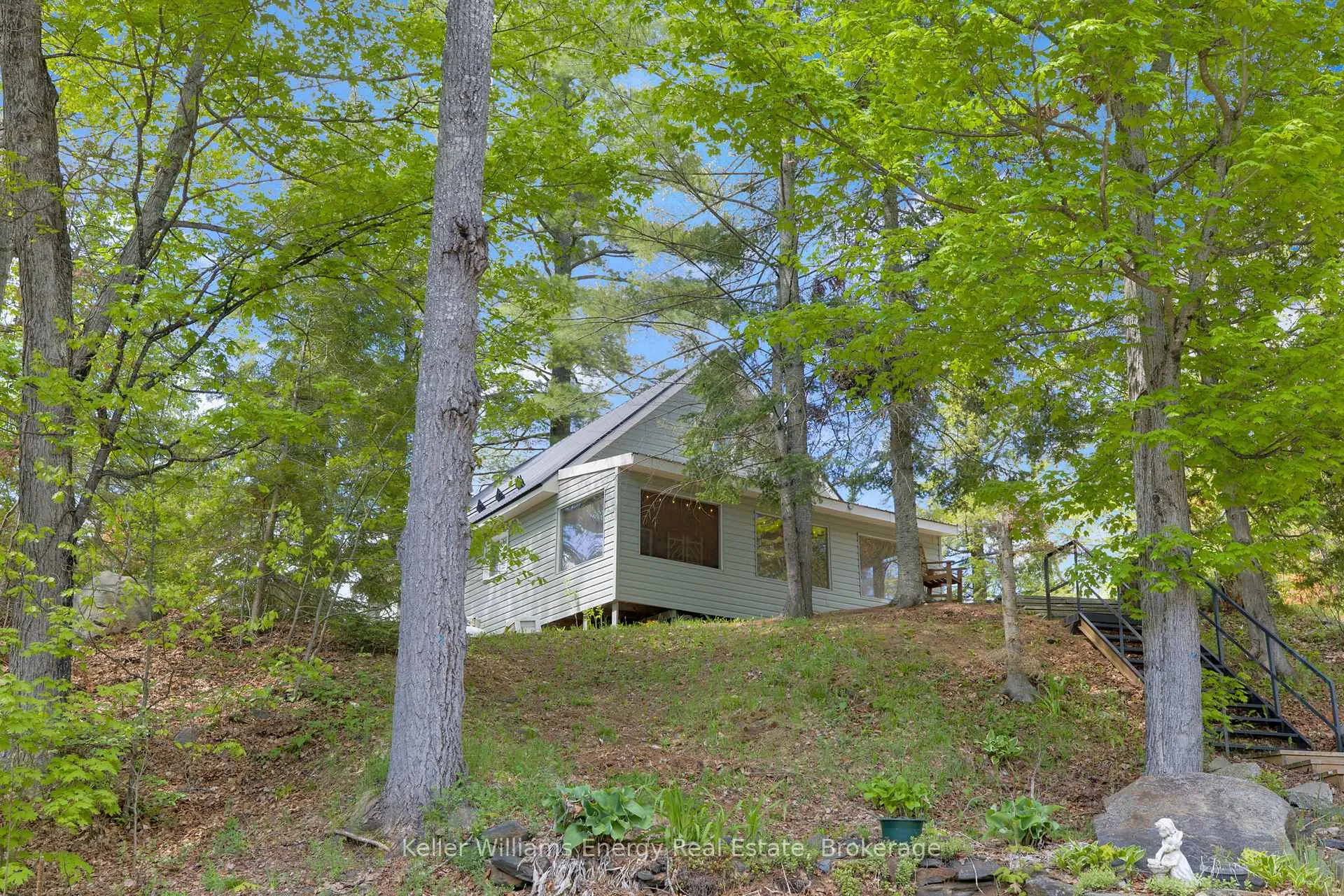 Photo 1 of 34C Bentley Lake Place, Faraday — HOMEH