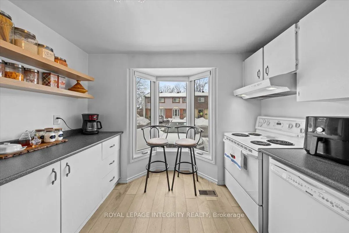 Photo 4 of 1196 Priory Lane, Ottawa, Convent Glen North — HOMEH