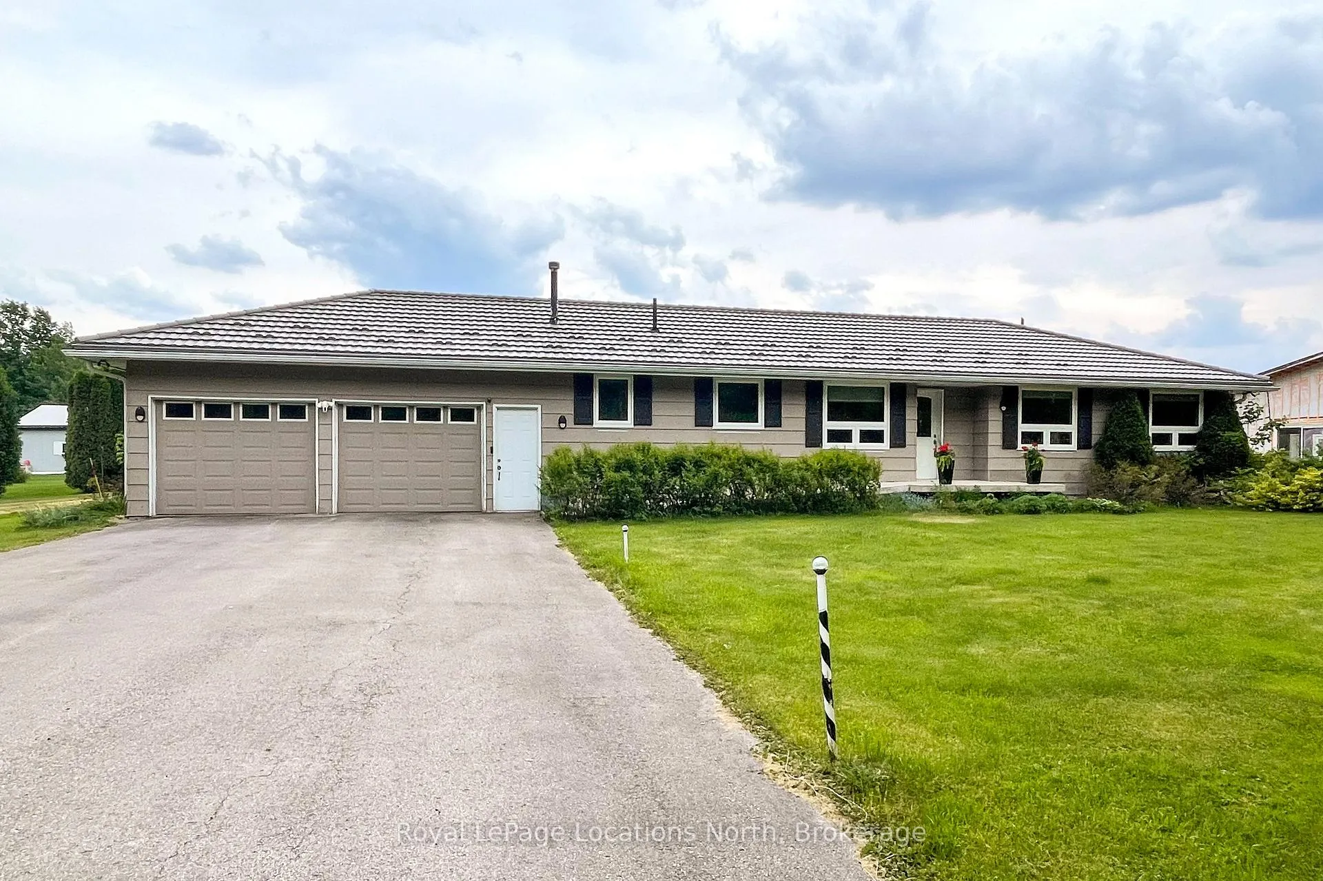 Photo 2 of 226032 Centreville Road, Meaford — HOMEH