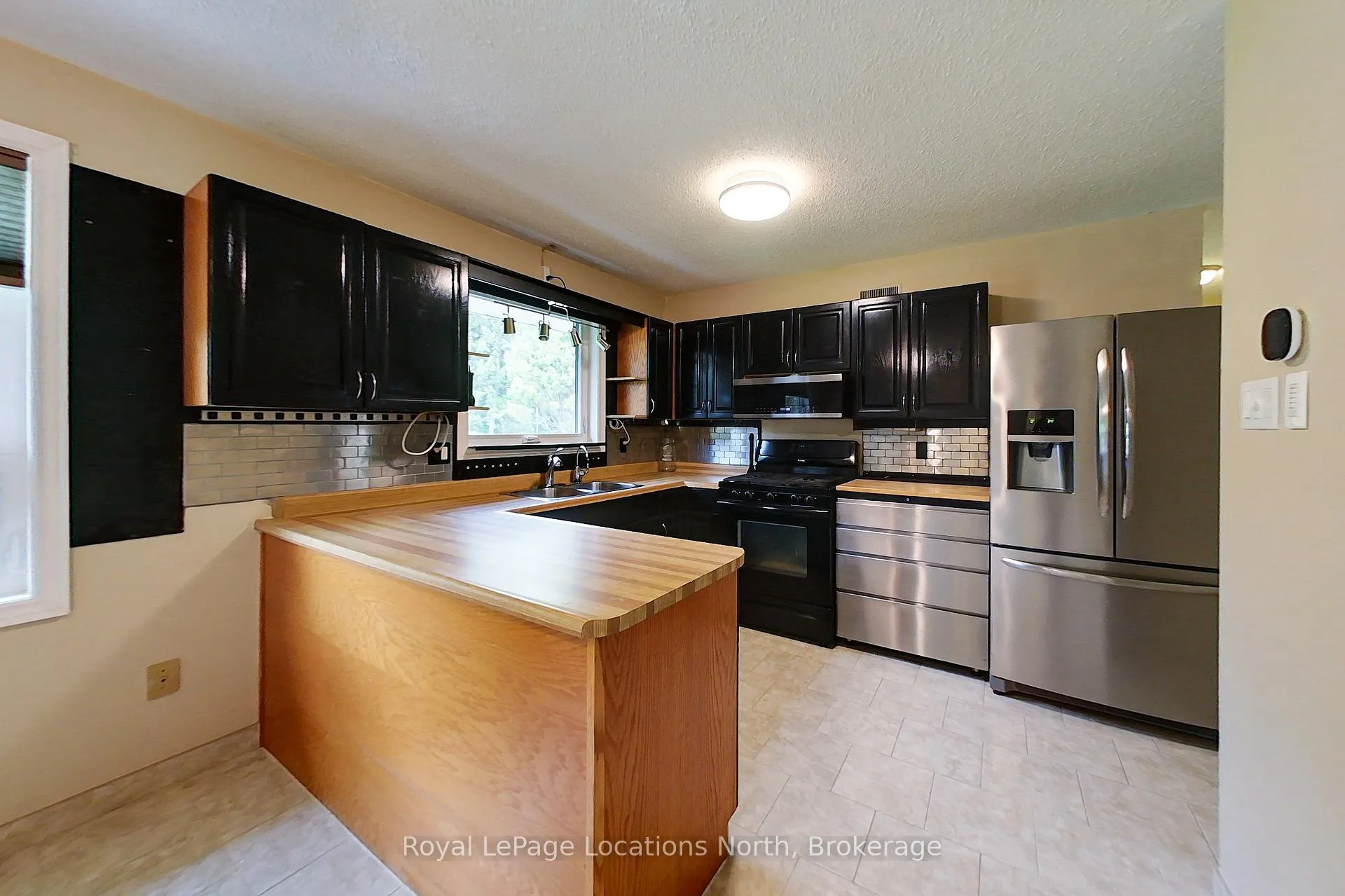 Photo 6 of 226032 Centreville Road, Meaford — HOMEH