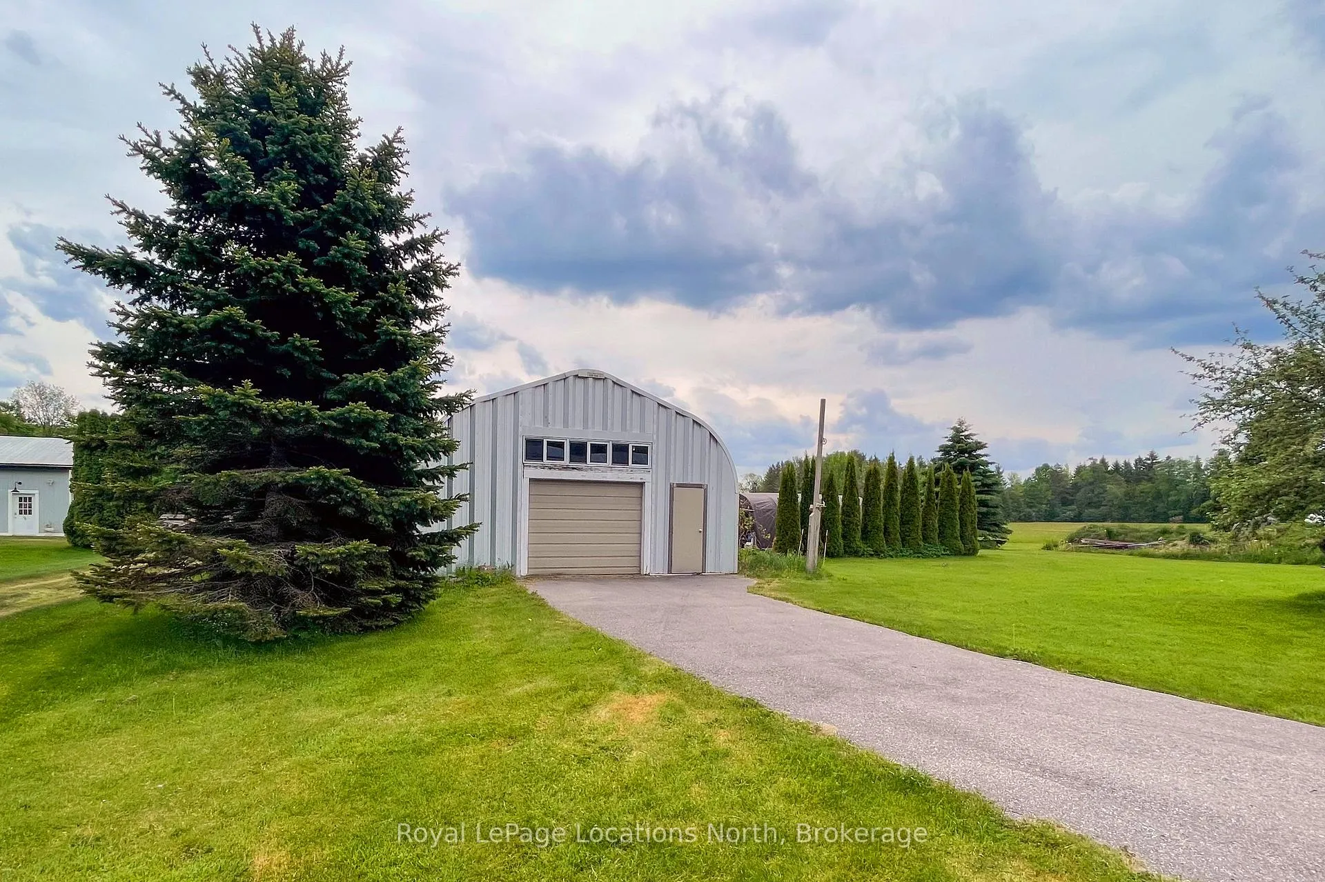 Photo 27 of 226032 Centreville Road, Meaford — HOMEH