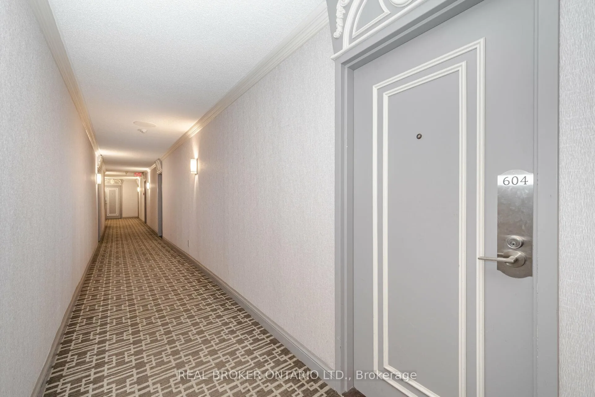 Photo 5 of Unit 604, 250 Queens Quay W, Toronto, Waterfront Communities — HOMEH