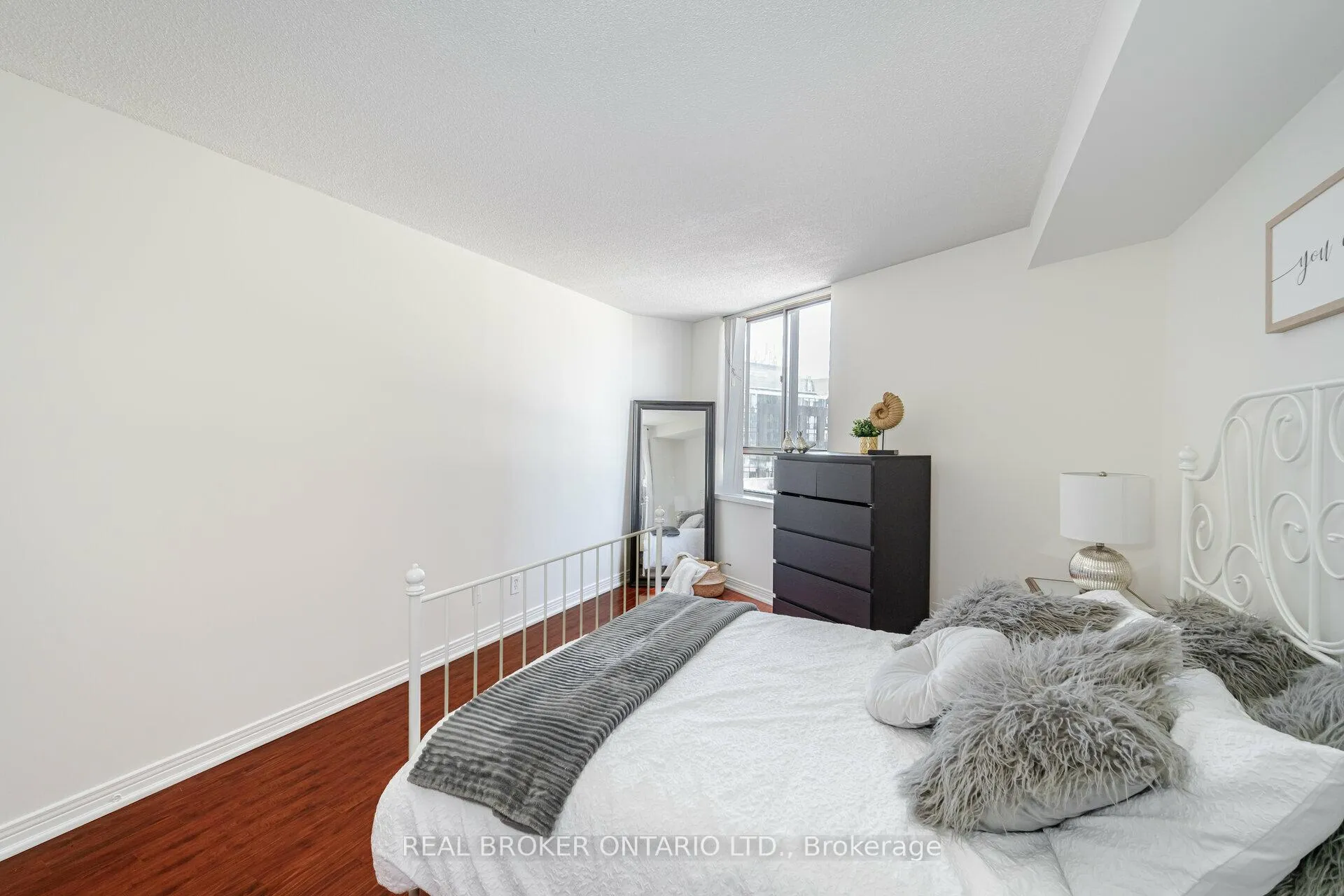 Photo 21 of Unit 604, 250 Queens Quay W, Toronto, Waterfront Communities — HOMEH