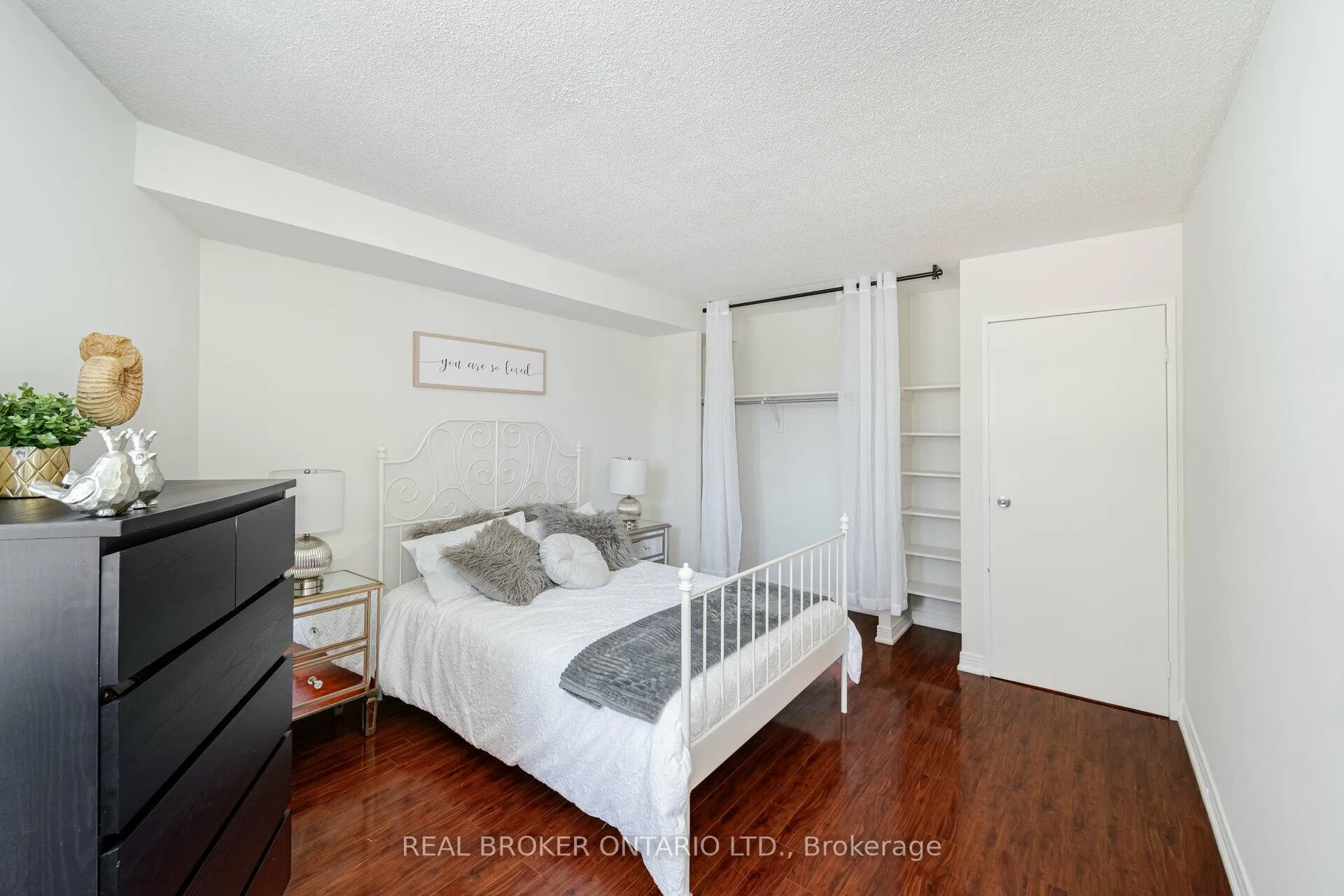 Photo 22 of Unit 604, 250 Queens Quay W, Toronto, Waterfront Communities — HOMEH