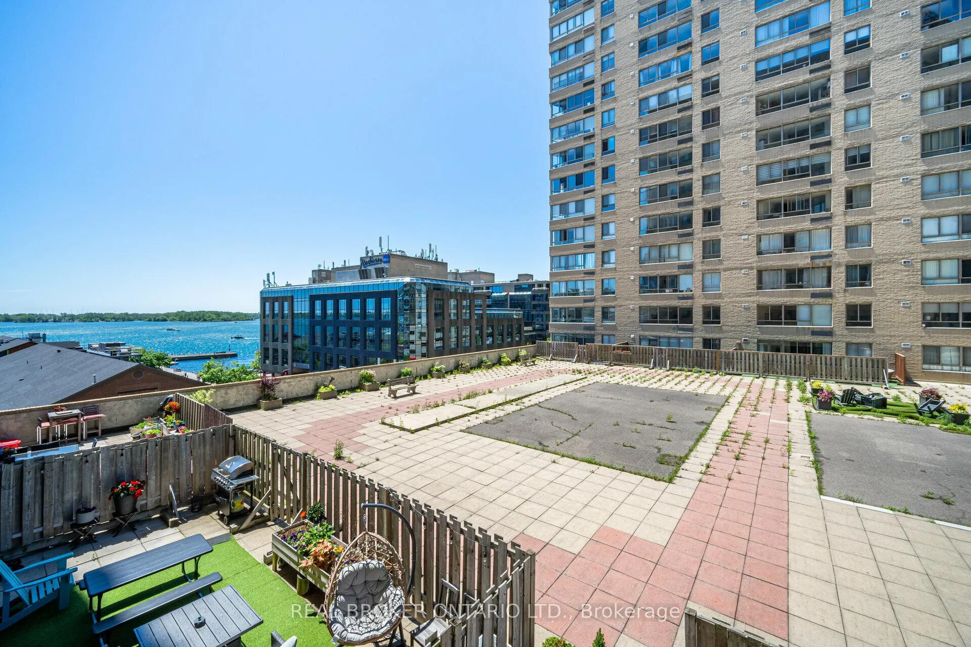 Photo 27 of Unit 604, 250 Queens Quay W, Toronto, Waterfront Communities — HOMEH