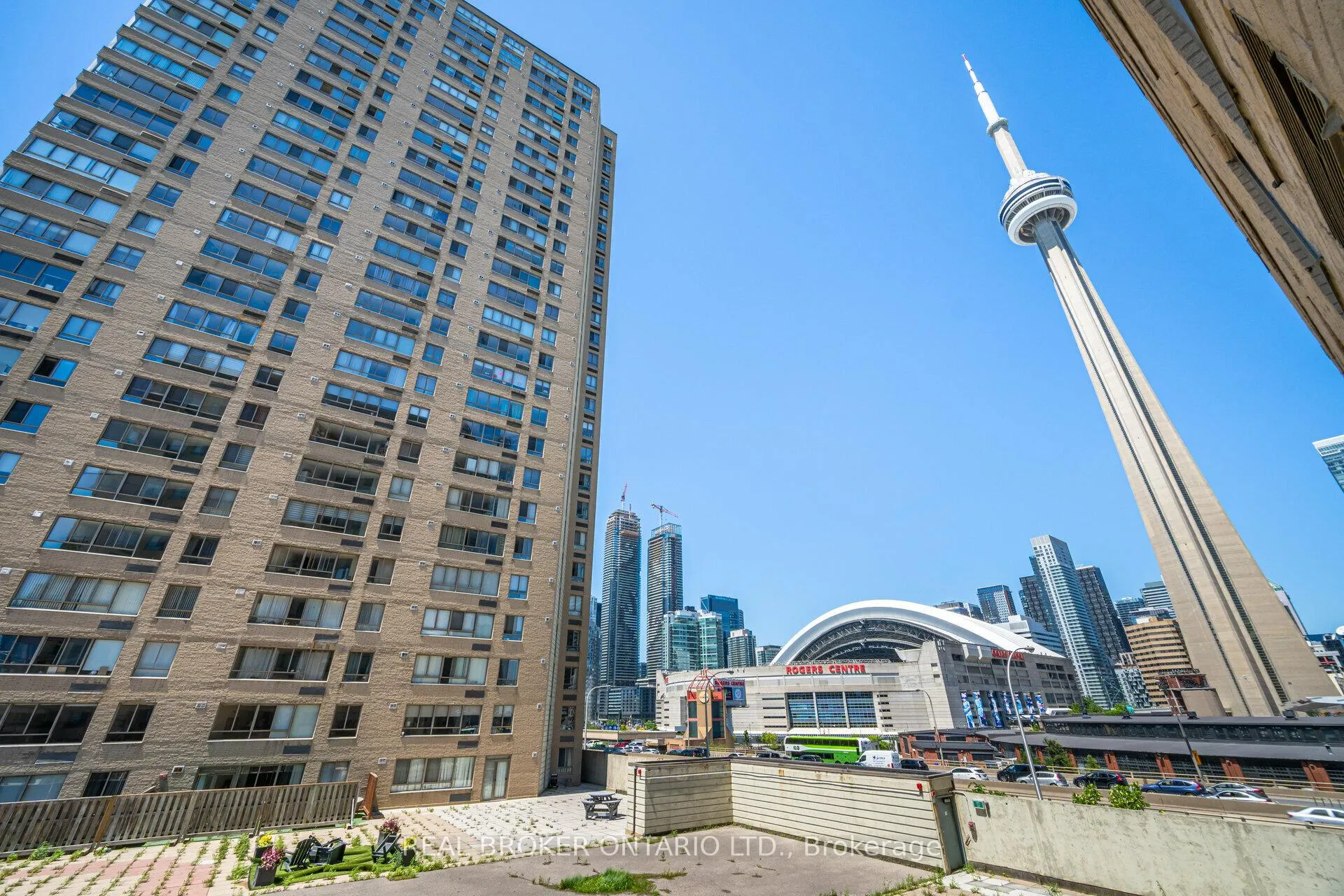 Photo 29 of Unit 604, 250 Queens Quay W, Toronto, Waterfront Communities — HOMEH