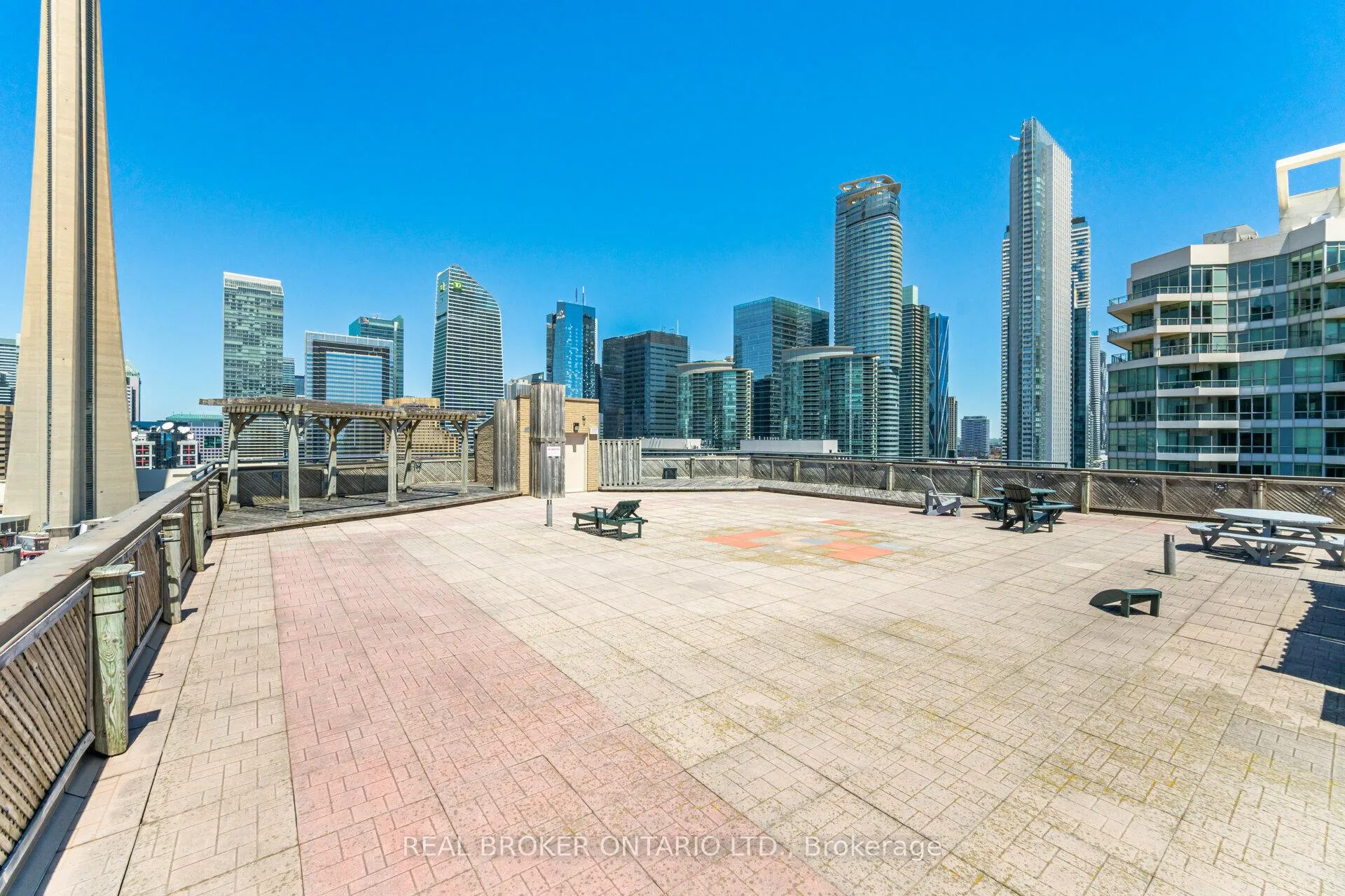 Photo 39 of Unit 604, 250 Queens Quay W, Toronto, Waterfront Communities — HOMEH