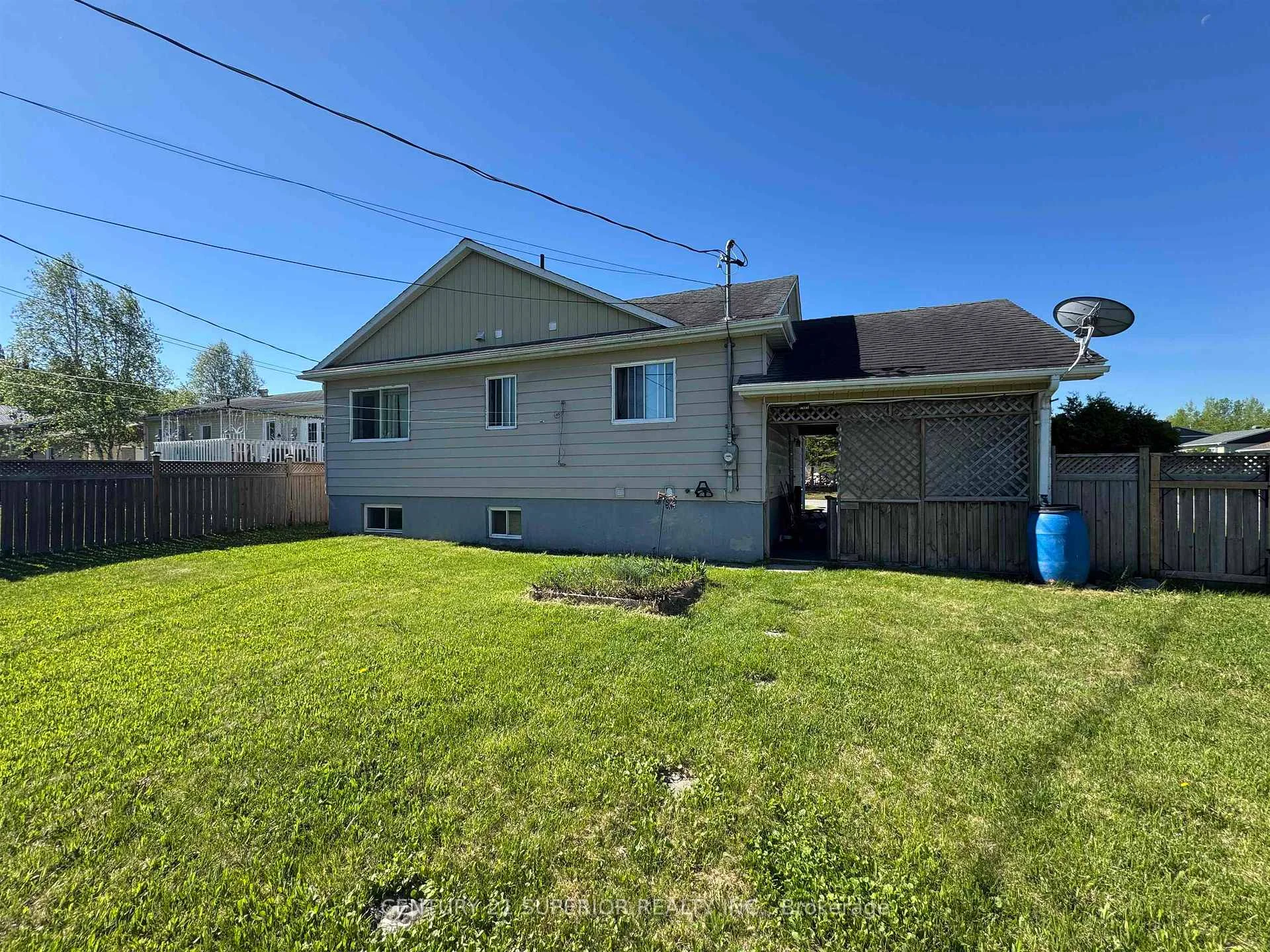 Photo 47 of 1 Wendego Street, Manitouwadge, TB-73 — HOMEH