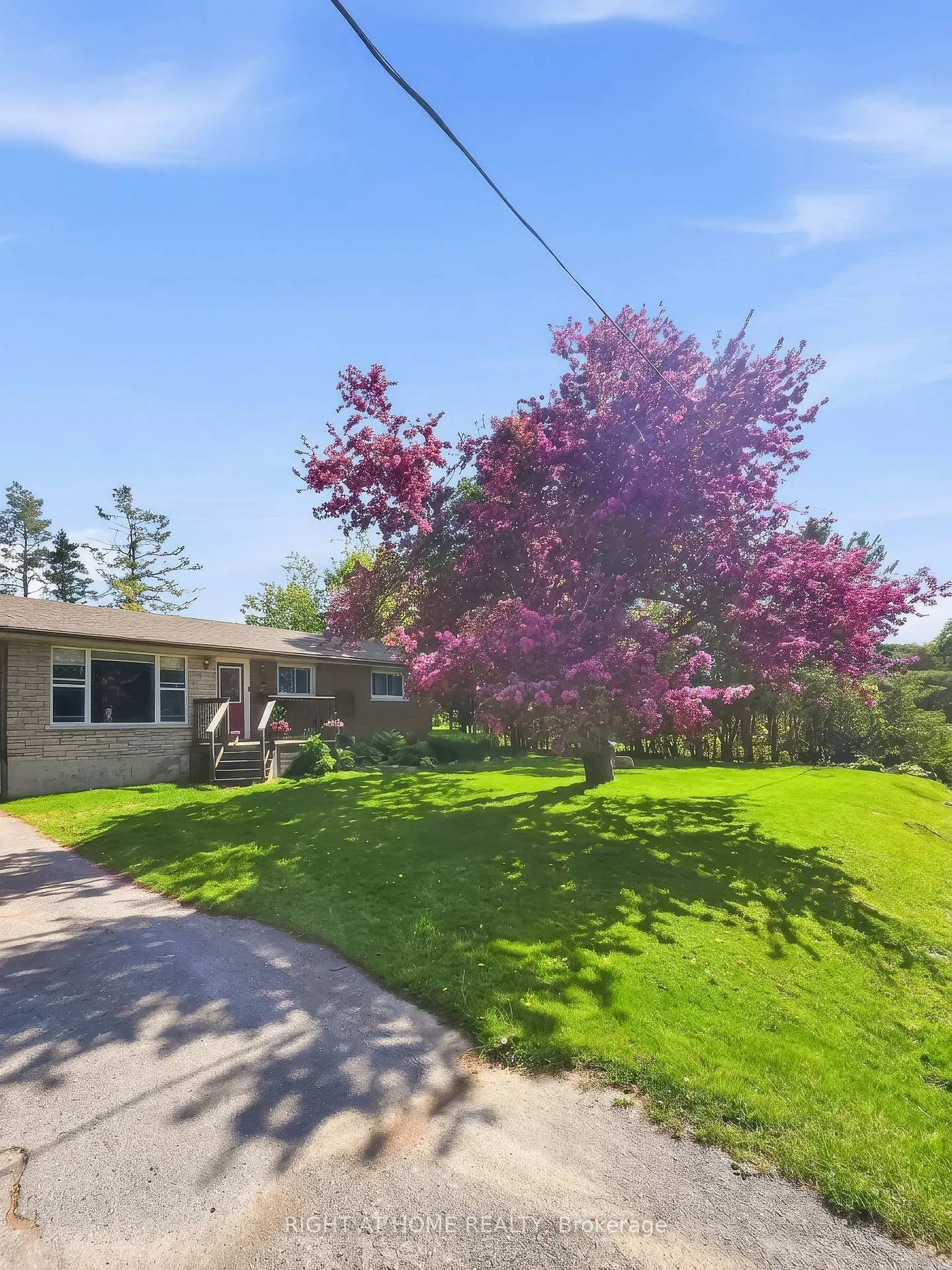 Photo 2 of 969 Rae Avenue, Selwyn — HOMEH