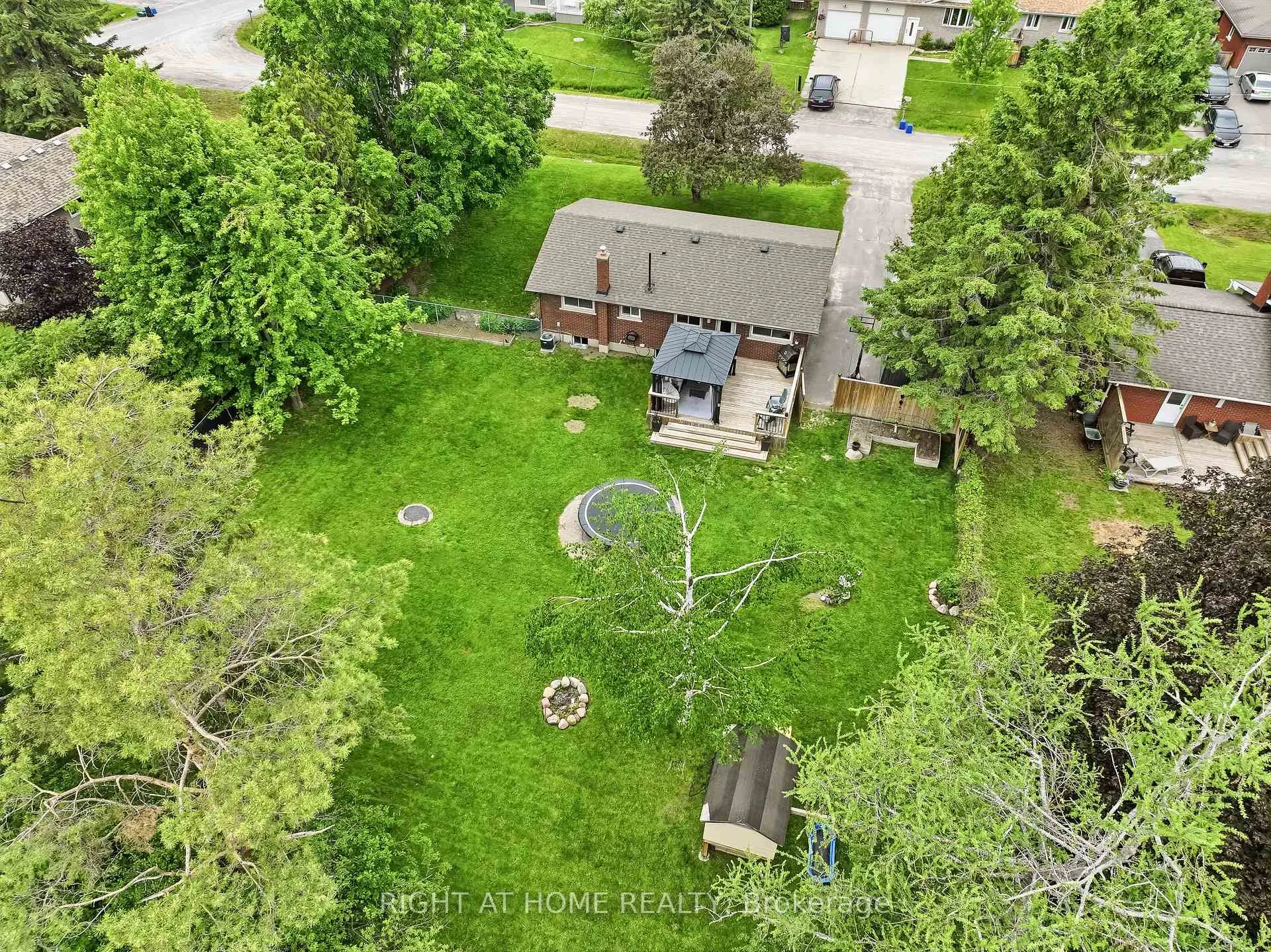 Photo 40 of 969 Rae Avenue, Selwyn — HOMEH