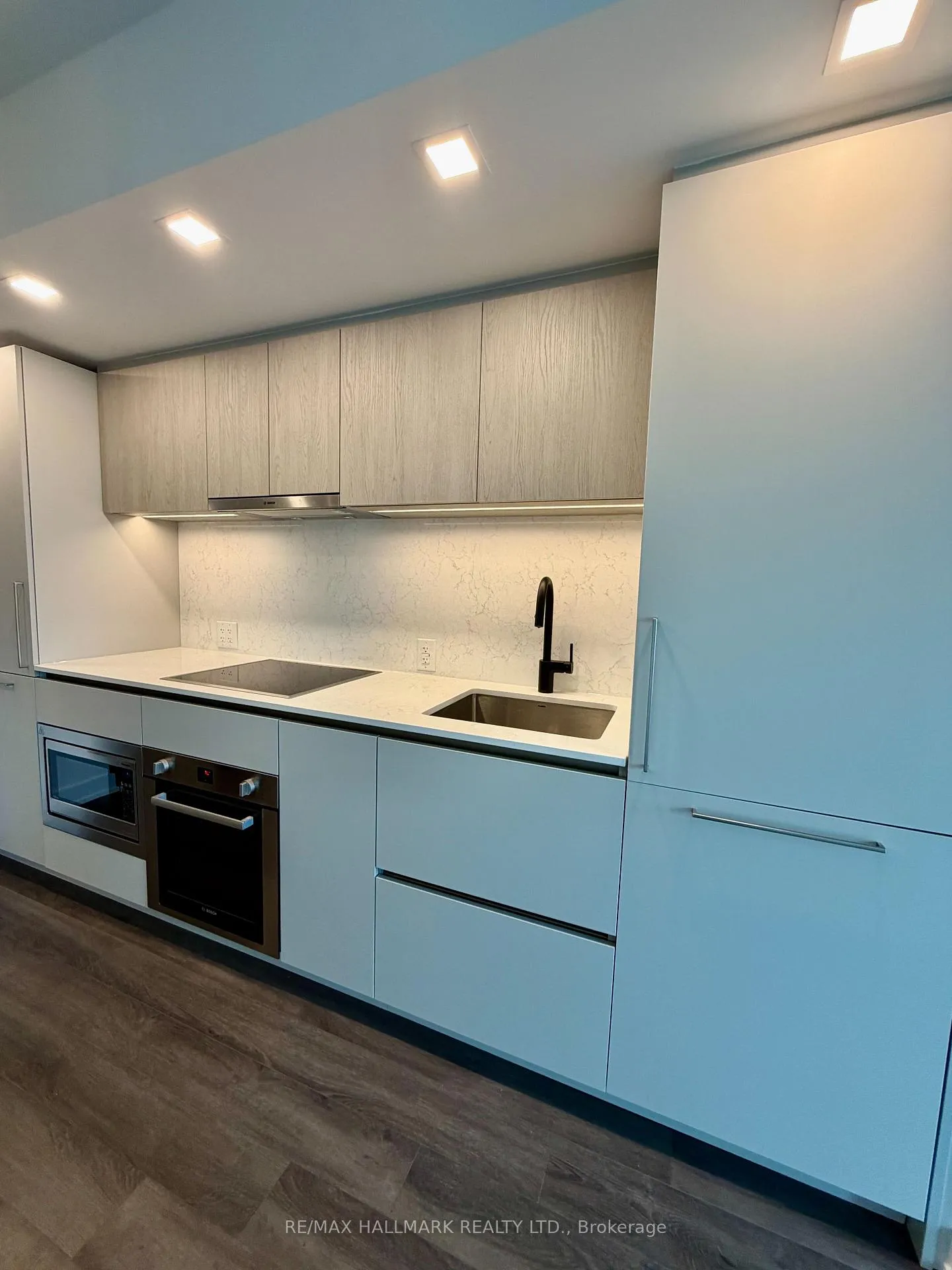 Photo 3 of Unit 1506, 609 Sherbourne Street, Toronto, North St. James Town — HOMEH