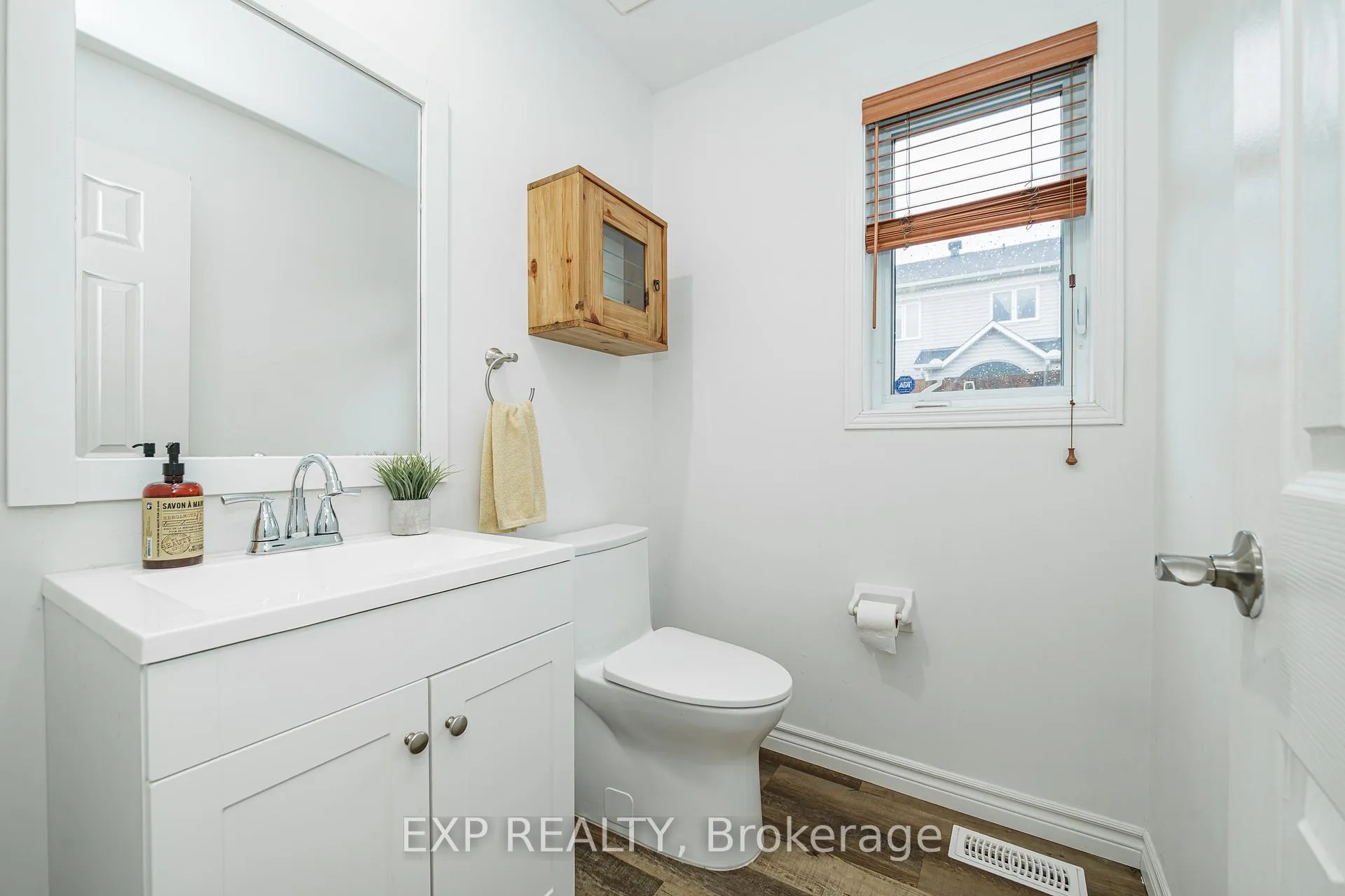 Photo 15 of 569 Aquaview Drive, Ottawa, Avalon East — HOMEH