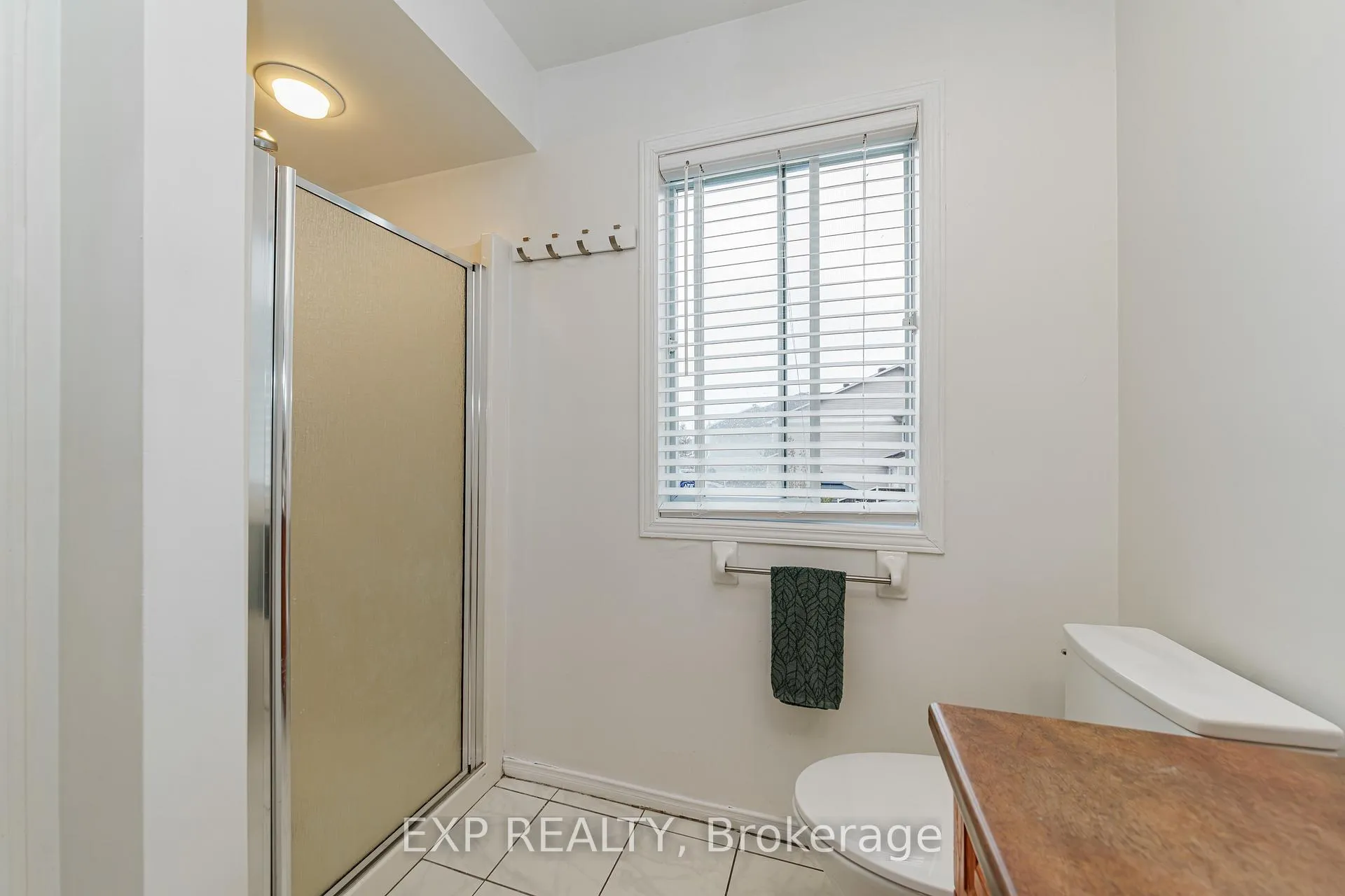 Photo 22 of 569 Aquaview Drive, Ottawa, Avalon East — HOMEH
