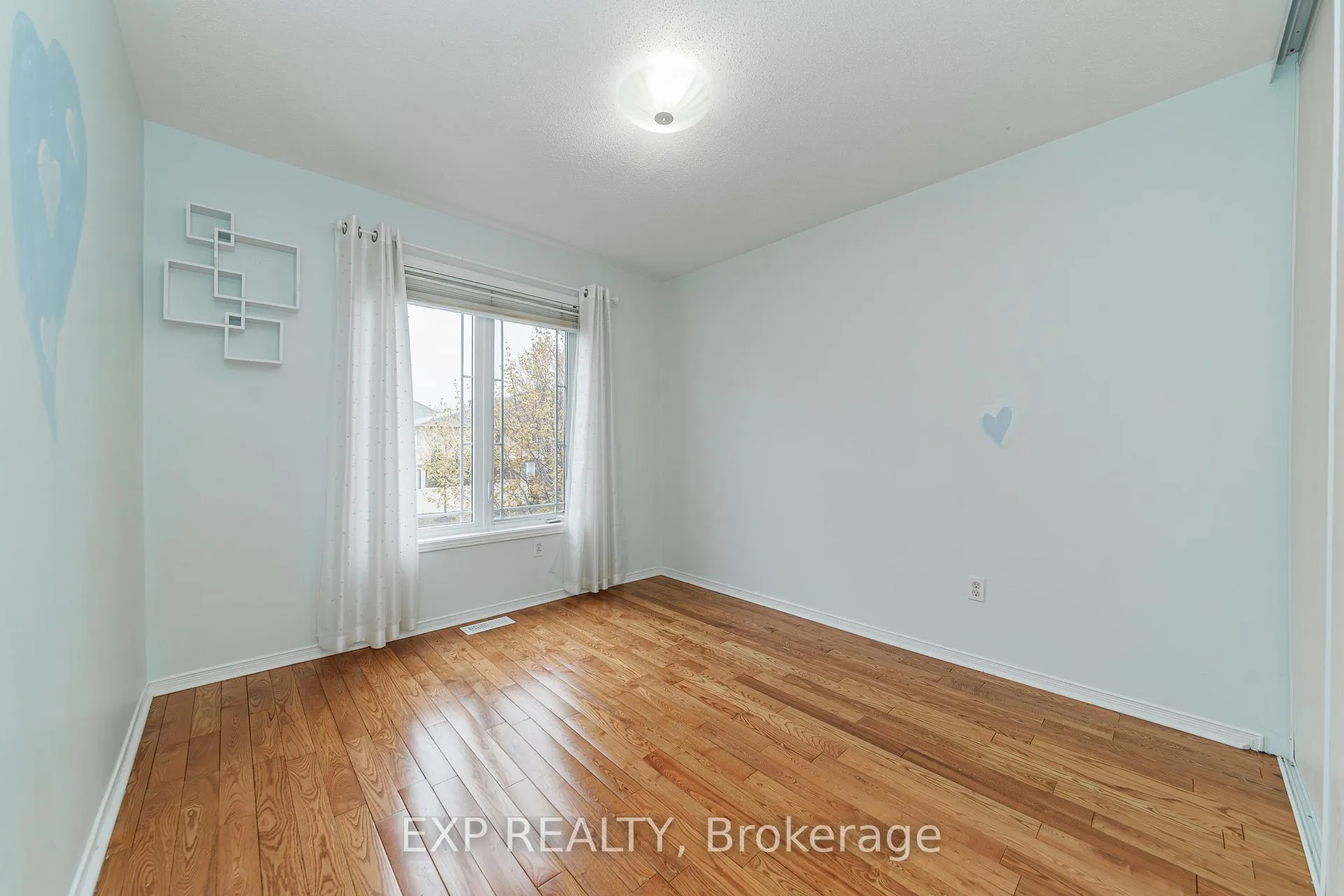 Photo 29 of 569 Aquaview Drive, Ottawa, Avalon East — HOMEH