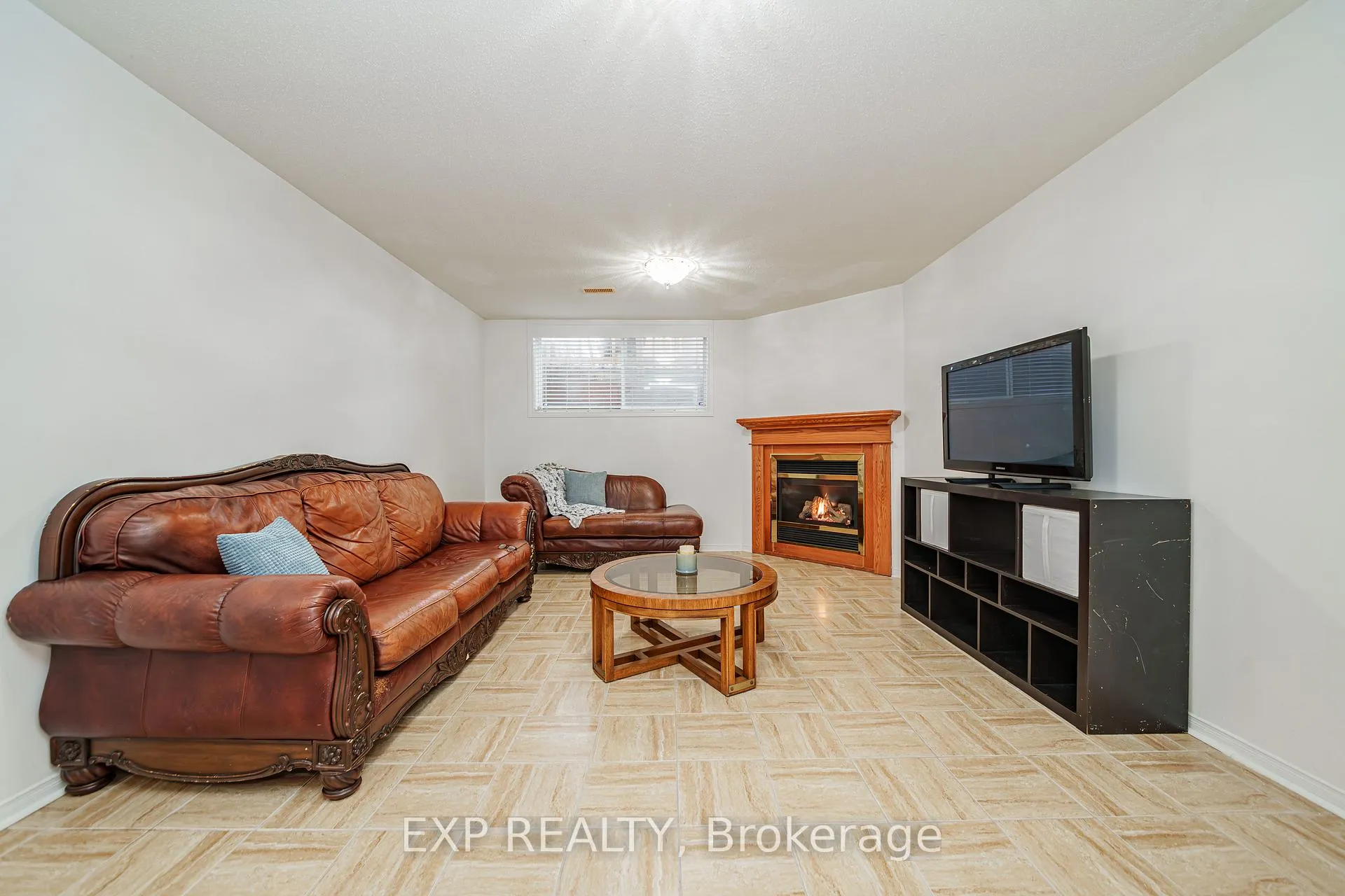 Photo 31 of 569 Aquaview Drive, Ottawa, Avalon East — HOMEH