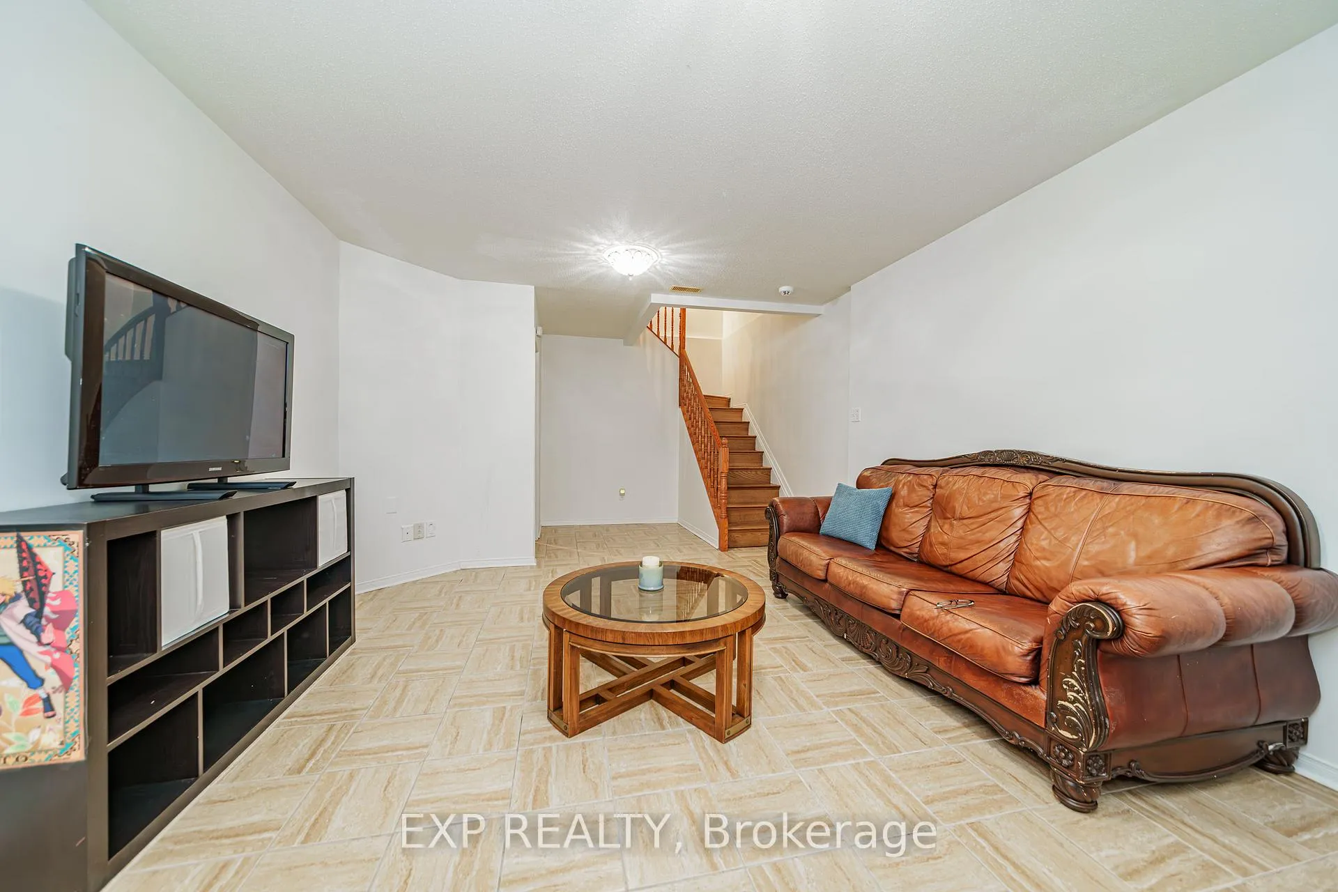 Photo 32 of 569 Aquaview Drive, Ottawa, Avalon East — HOMEH