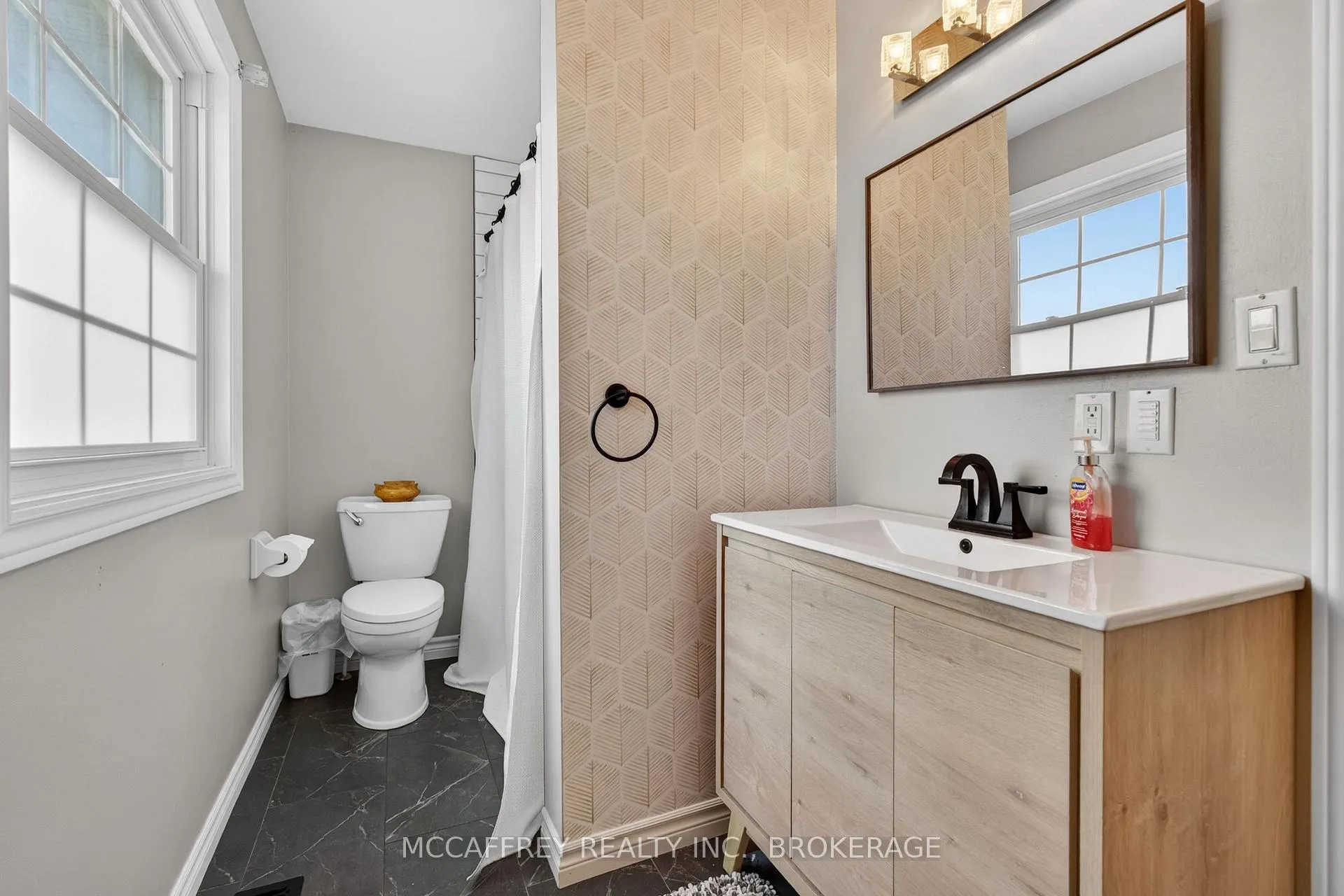 Photo 15 of 596 Whistler Terrace, Kingston, East Gardiners Rd — HOMEH