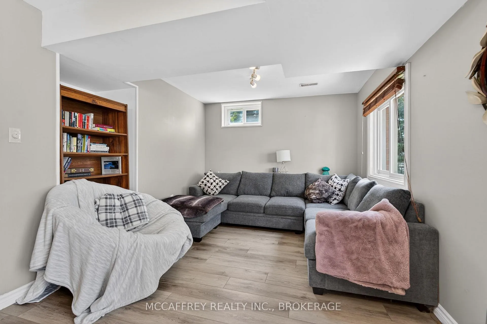 Photo 26 of 596 Whistler Terrace, Kingston, East Gardiners Rd — HOMEH