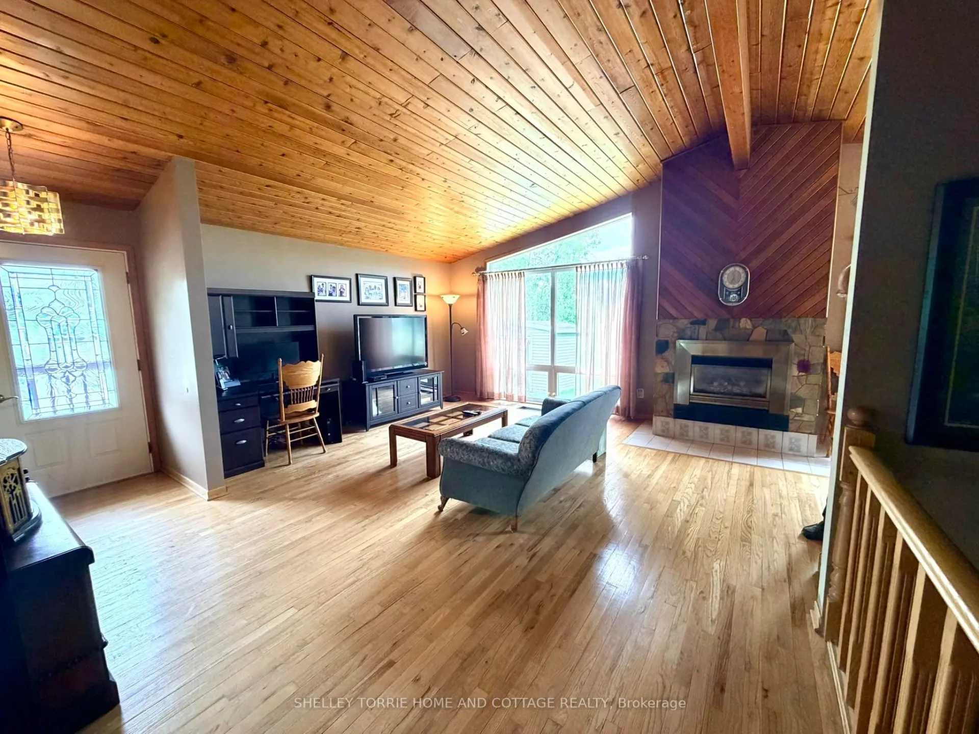 Photo 7 of 1402 Ottawa Street, Kenora, Keewatin — HOMEH