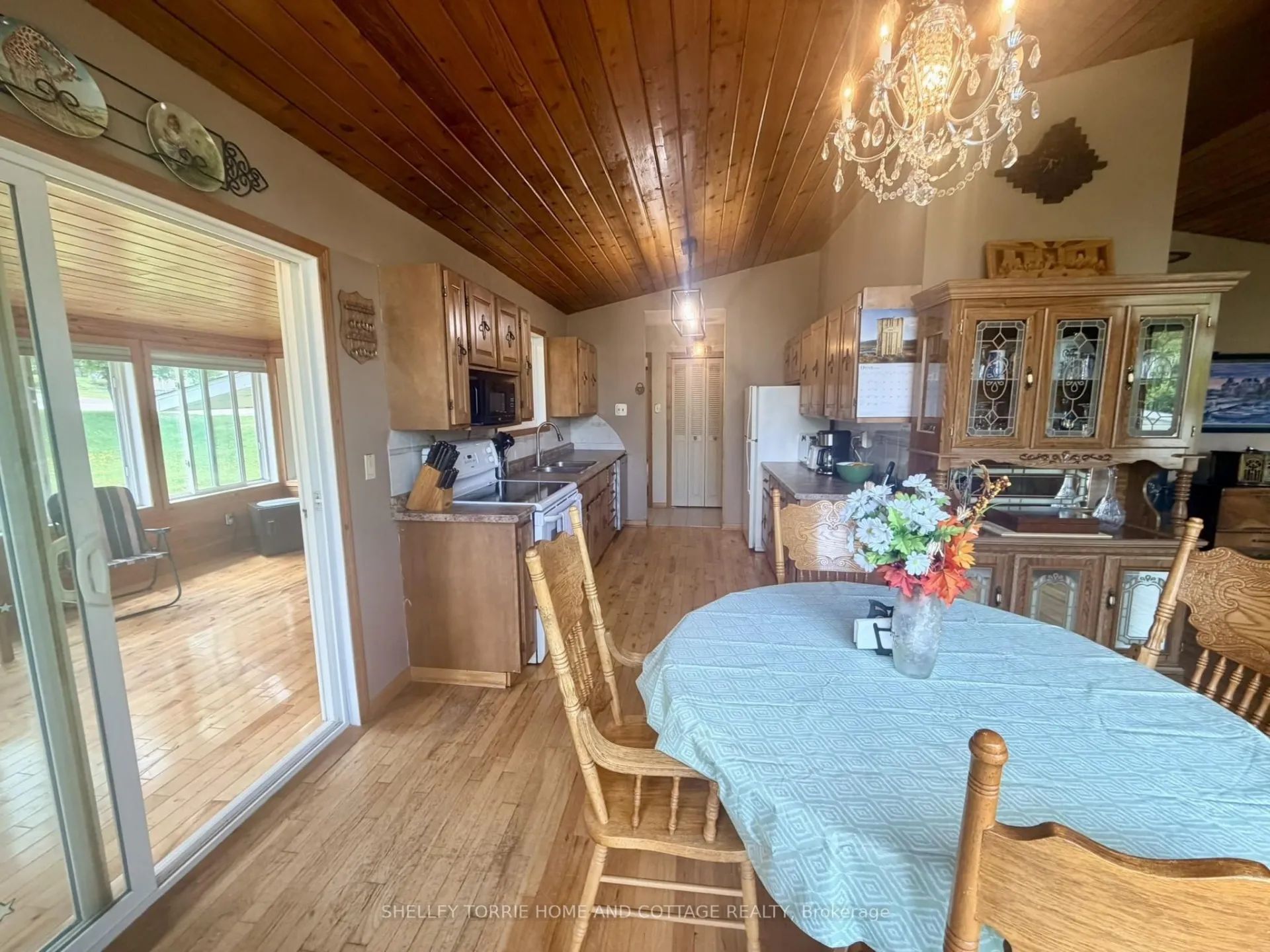 Photo 9 of 1402 Ottawa Street, Kenora, Keewatin — HOMEH