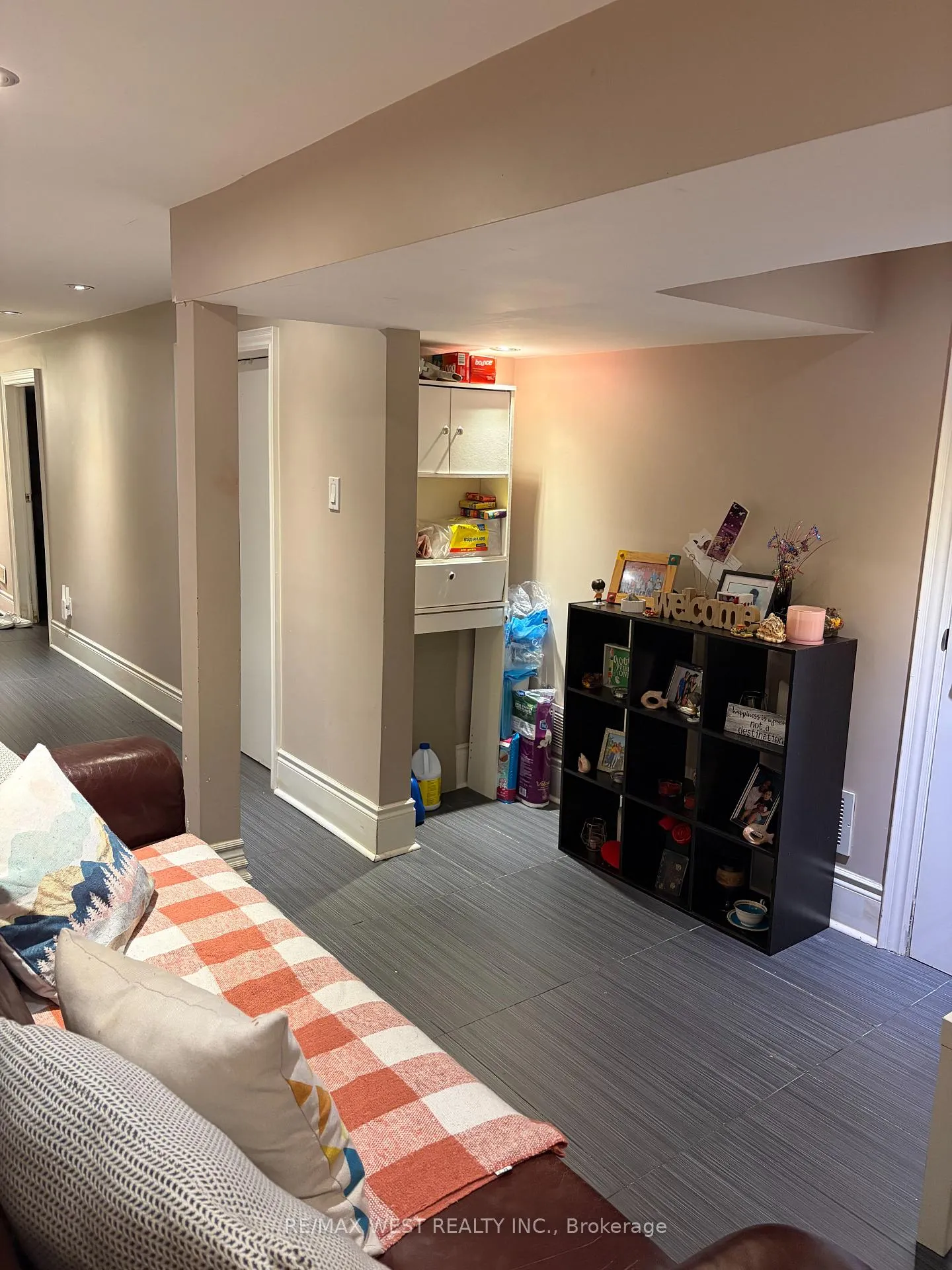 Photo 10 of Unit Basement, 247 Lansdowne Avenue, Toronto, Little Portugal — HOMEH