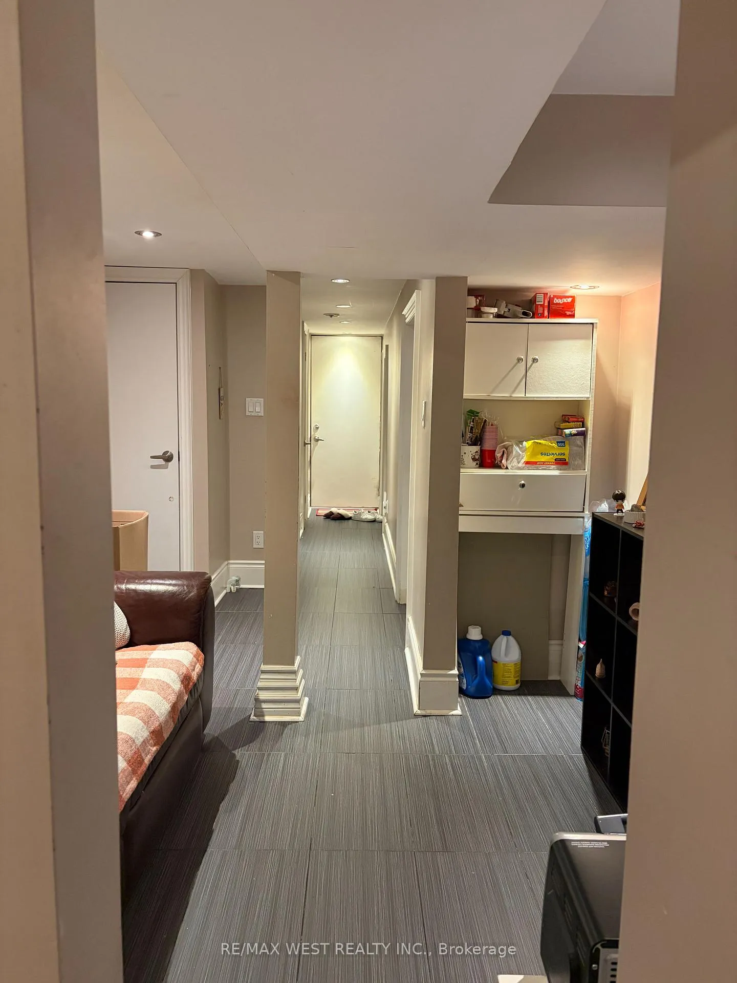 Photo 11 of Unit Basement, 247 Lansdowne Avenue, Toronto, Little Portugal — HOMEH
