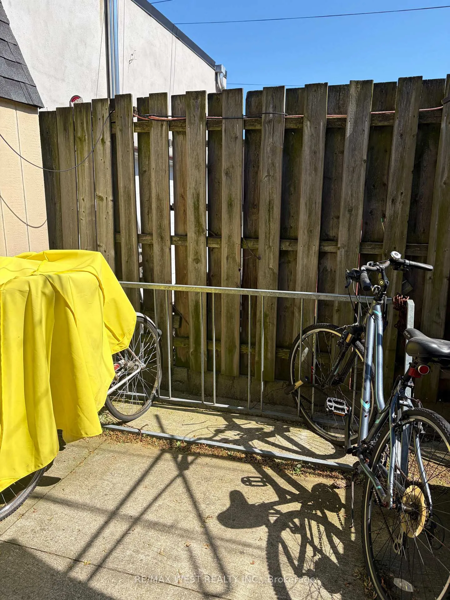 Photo 20 of Unit Basement, 247 Lansdowne Avenue, Toronto, Little Portugal — HOMEH