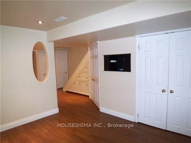 Photo 5 of 90 Miley Drive, Markham, Markville — HOMEH