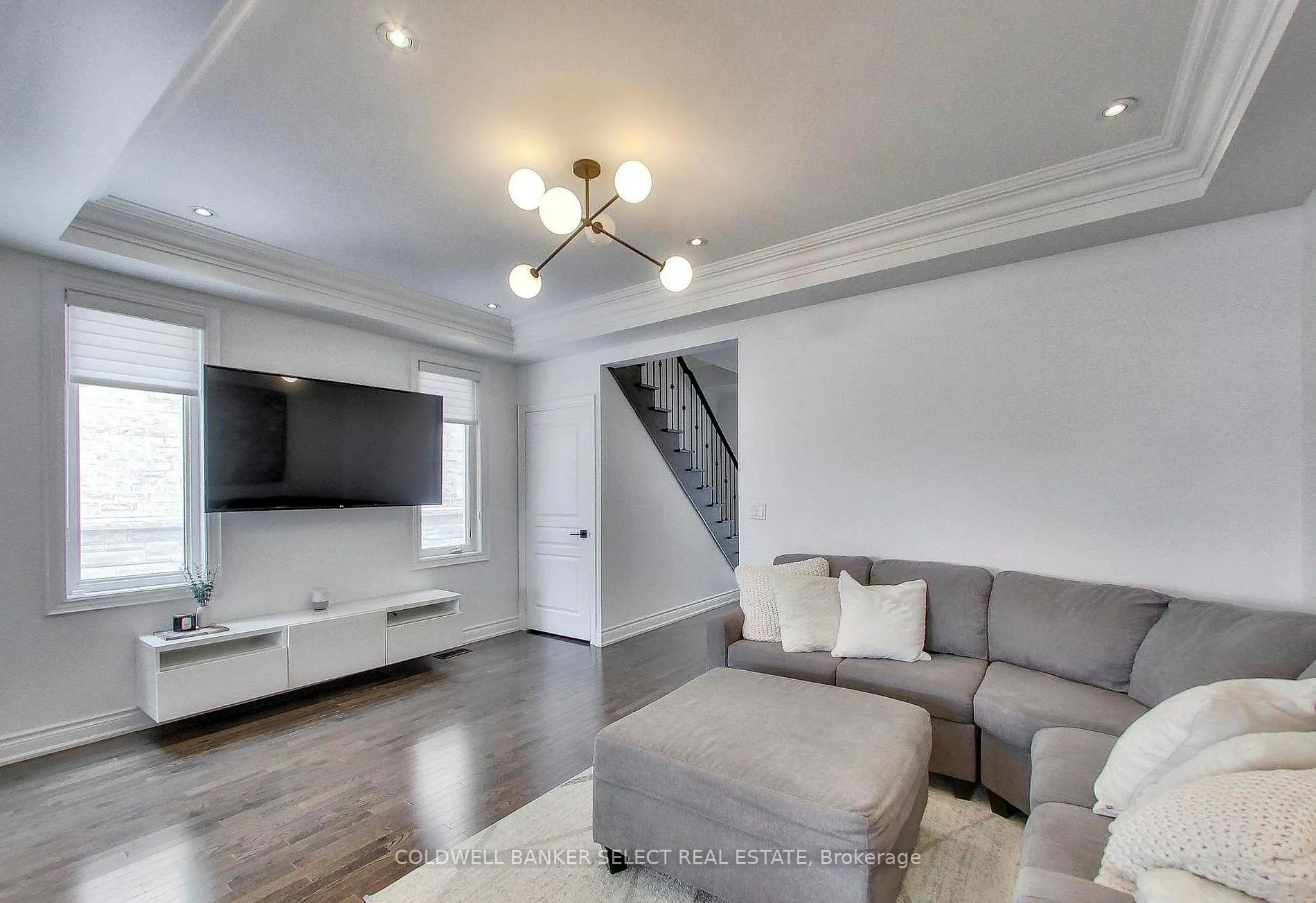 Photo 5 of 37 Alexie Way, Vaughan, Vellore Village — HOMEH