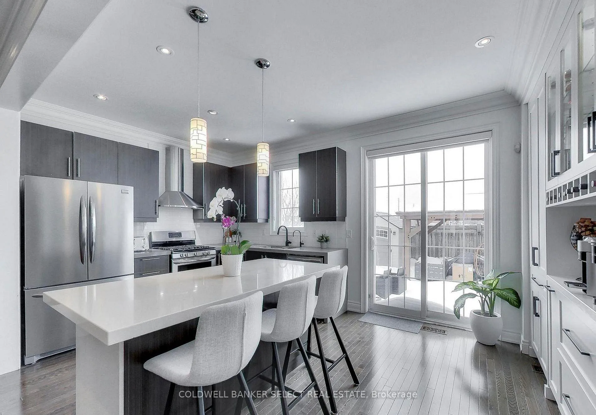 Photo 9 of 37 Alexie Way, Vaughan, Vellore Village — HOMEH