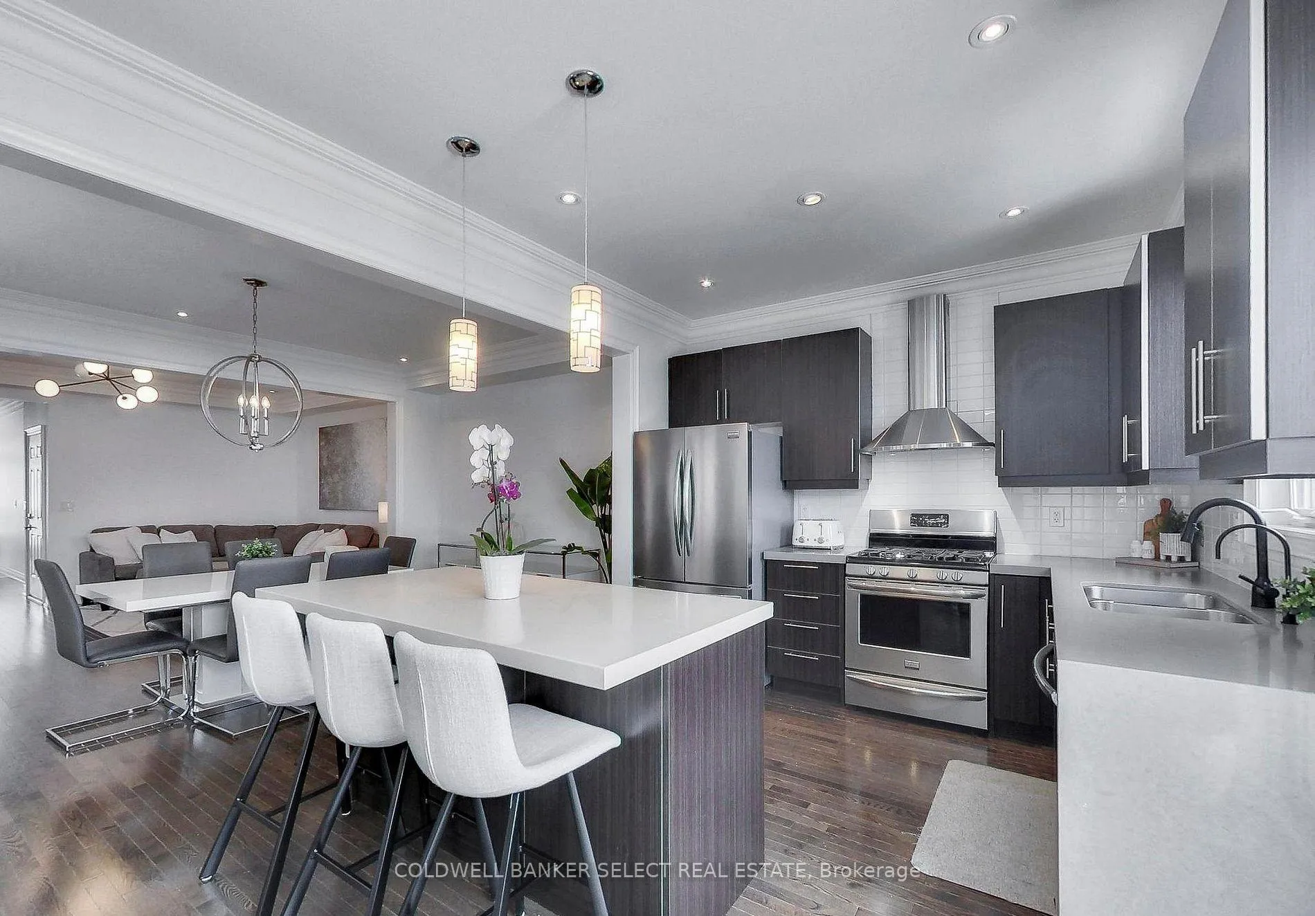 Photo 11 of 37 Alexie Way, Vaughan, Vellore Village — HOMEH