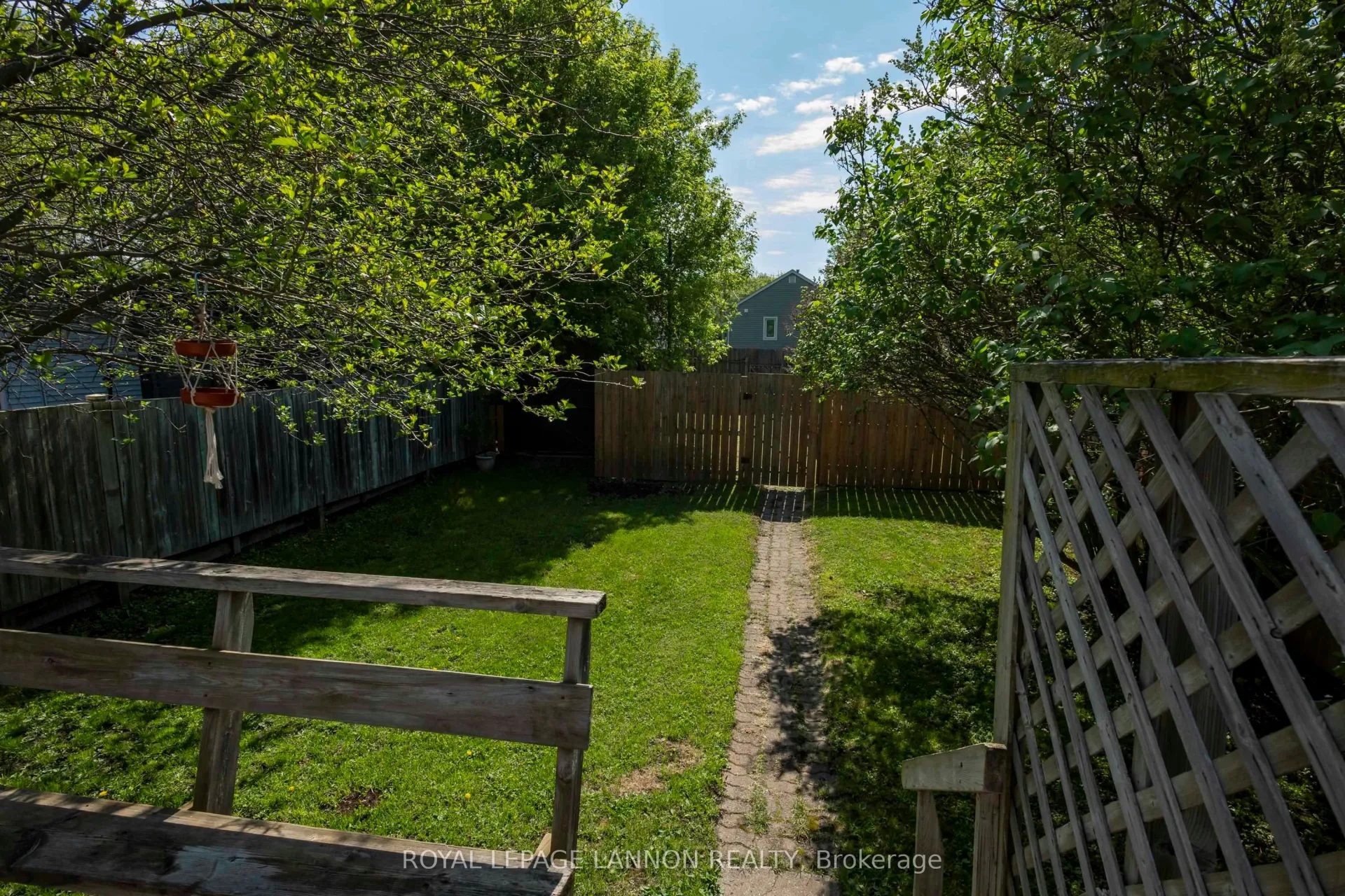 Photo 5 of 89 Algonquin Avenue S, Thunder Bay, West End — HOMEH