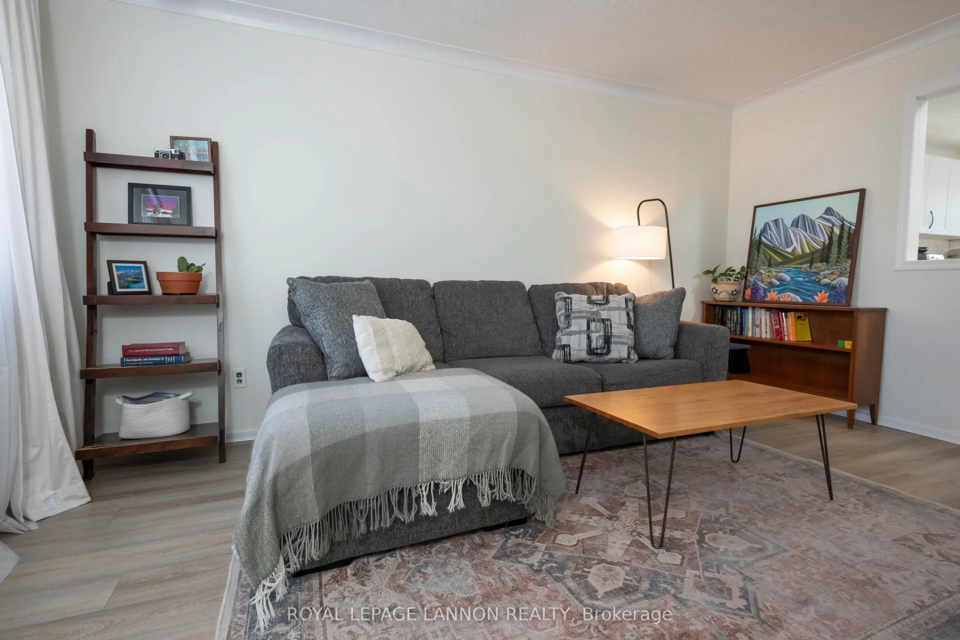 Photo 10 of 89 Algonquin Avenue S, Thunder Bay, West End — HOMEH