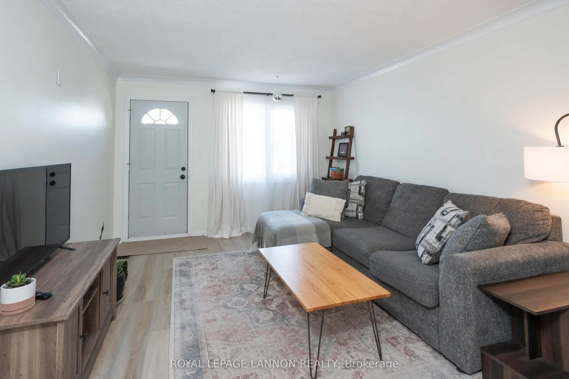 Photo 13 of 89 Algonquin Avenue S, Thunder Bay, West End — HOMEH