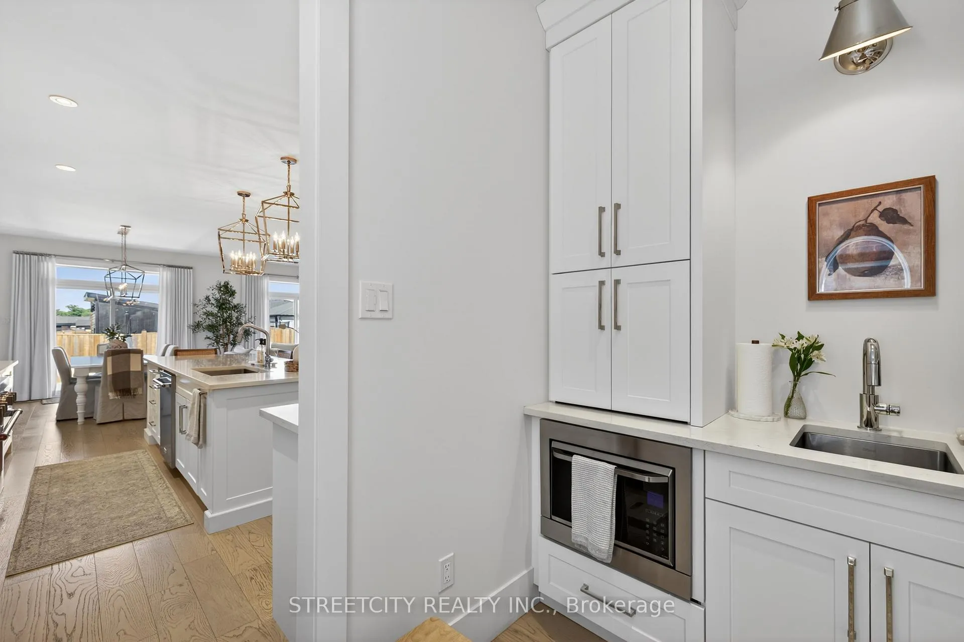 Photo 18 of 3331 Regiment Road, London, South V — HOMEH