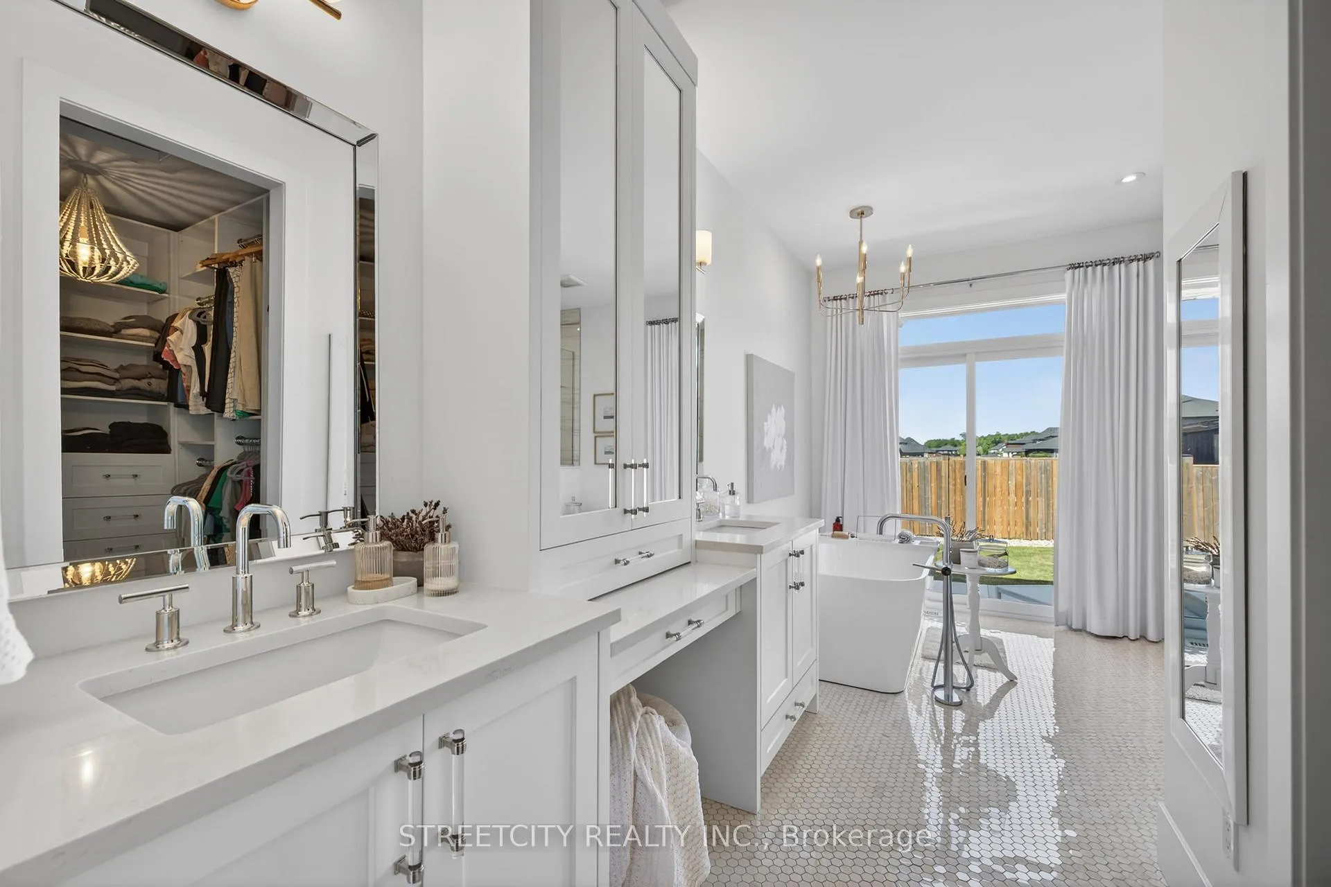 Photo 31 of 3331 Regiment Road, London, South V — HOMEH