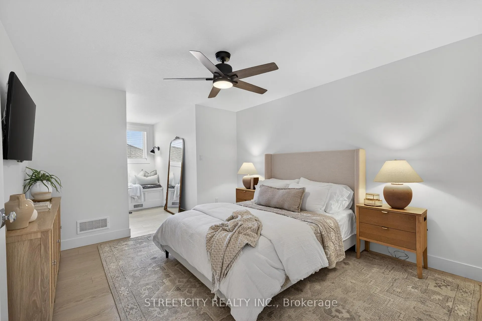 Photo 42 of 3331 Regiment Road, London, South V — HOMEH
