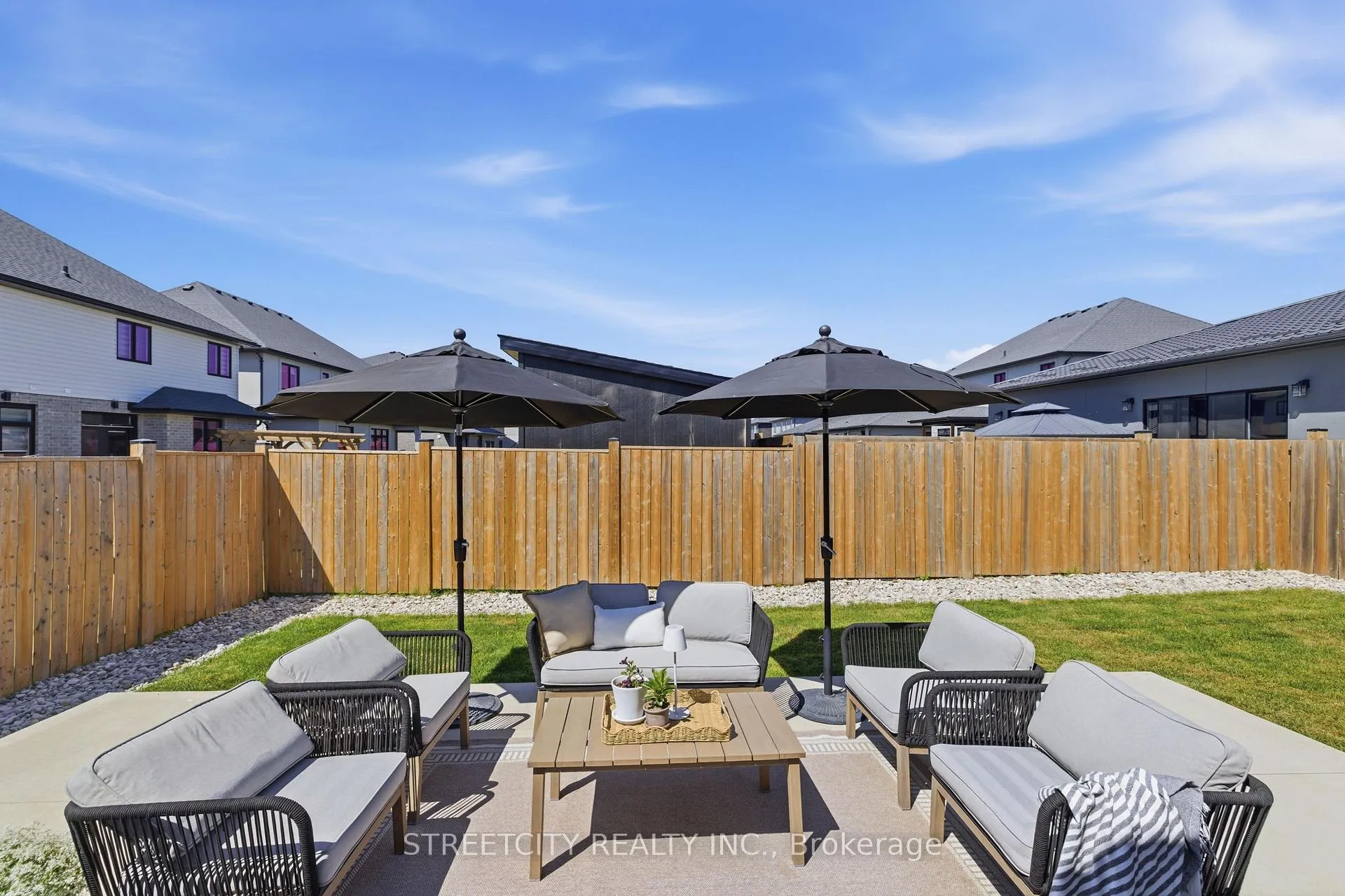 Photo 47 of 3331 Regiment Road, London, South V — HOMEH