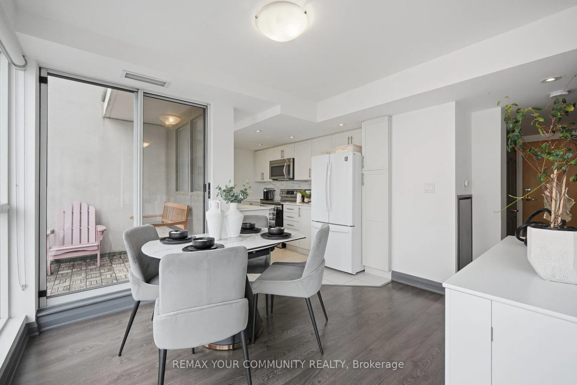 Photo 11 of Unit PH1114, 18 Merton Street, Toronto, Mount Pleasant West — HOMEH