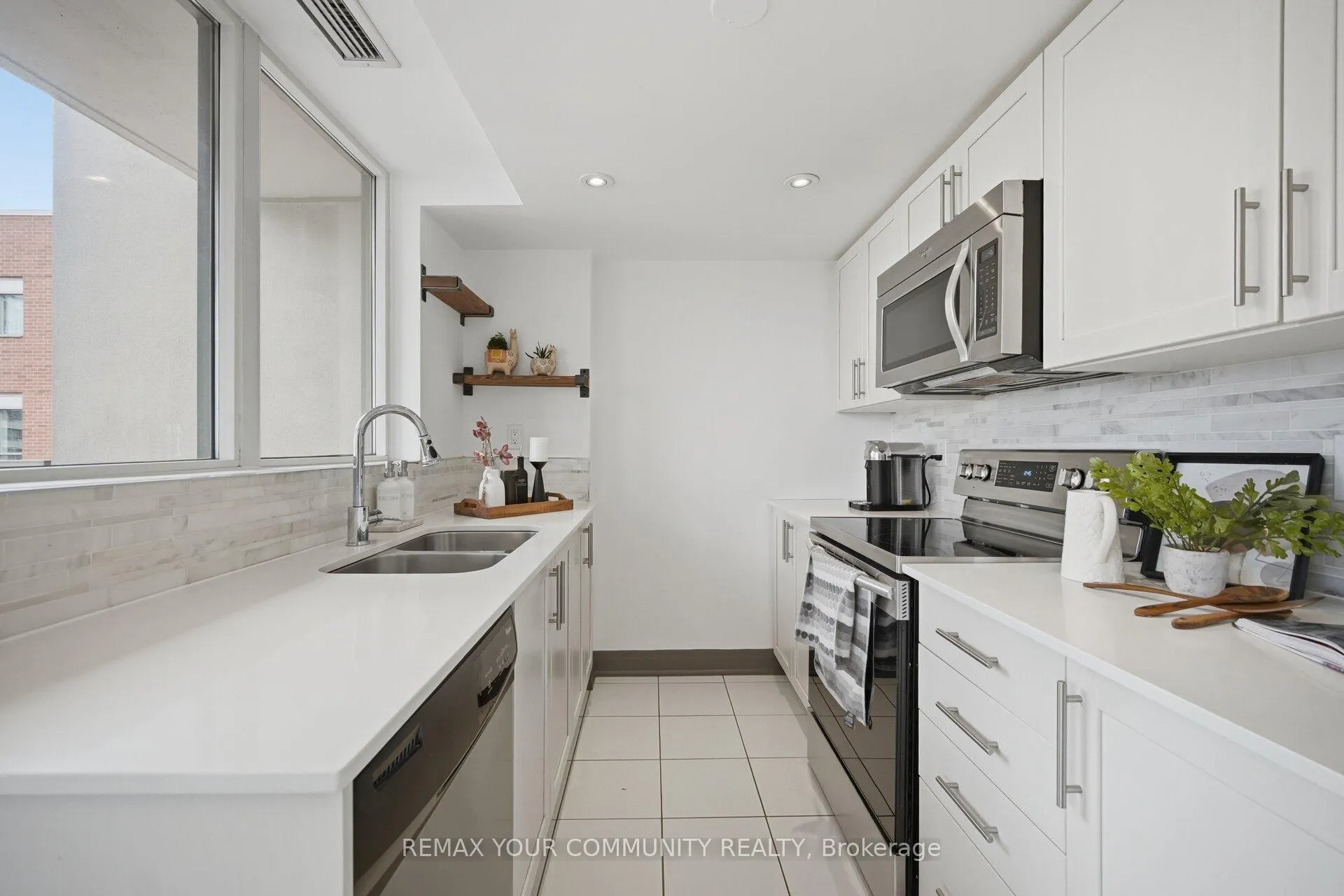 Photo 12 of Unit PH1114, 18 Merton Street, Toronto, Mount Pleasant West — HOMEH