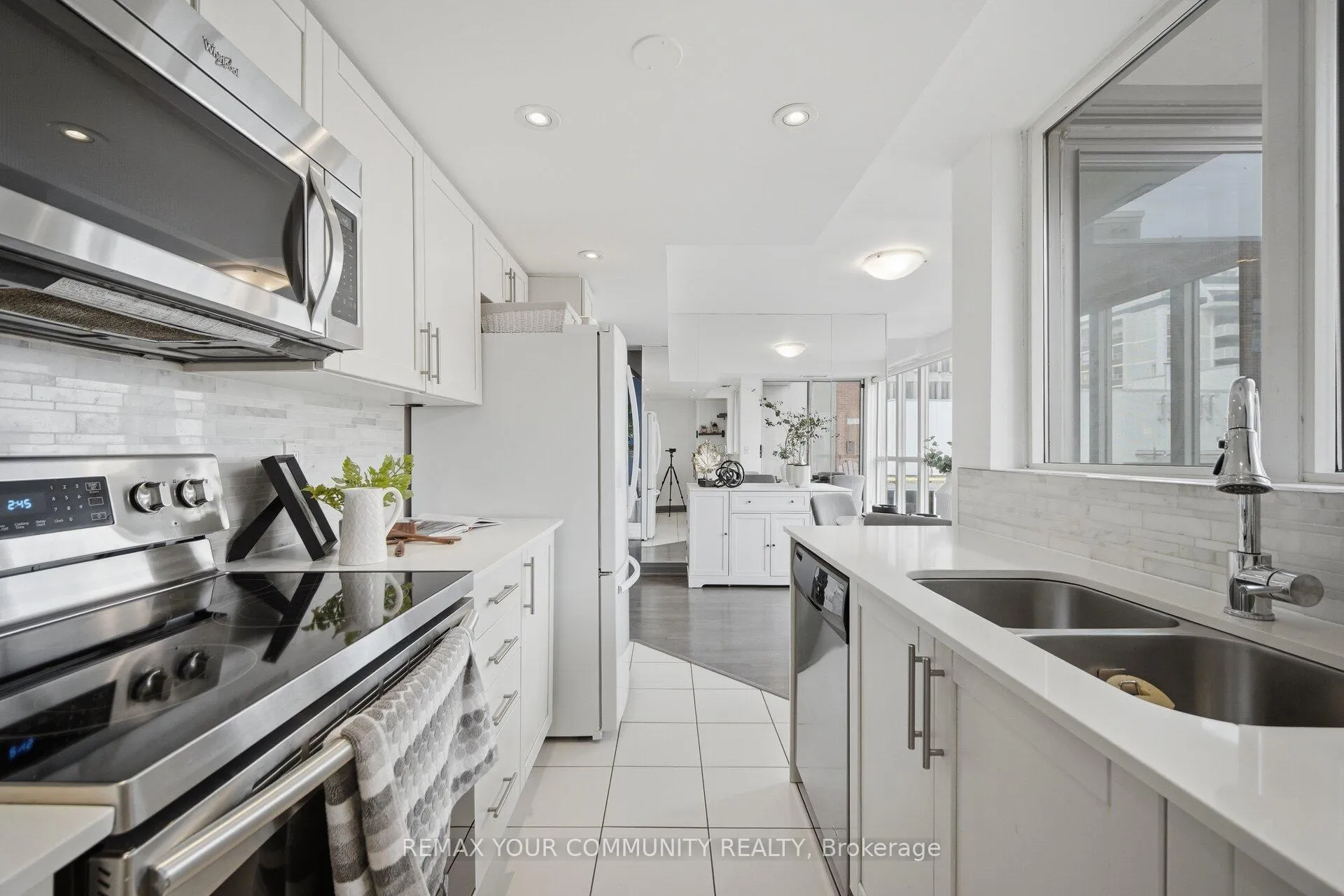 Photo 13 of Unit PH1114, 18 Merton Street, Toronto, Mount Pleasant West — HOMEH