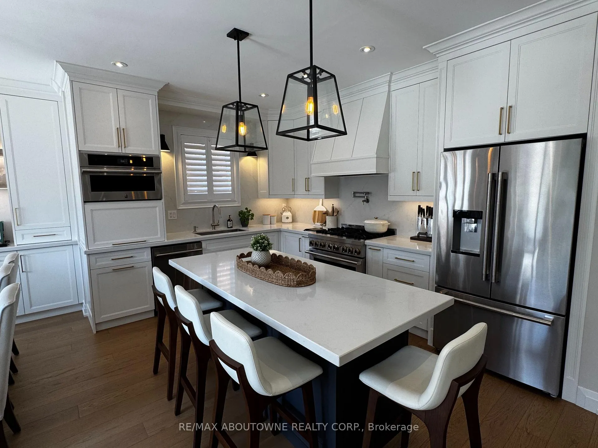 Photo 3 of 85 Earl Stewart Drive, Aurora, Bayview Wellington — HOMEH
