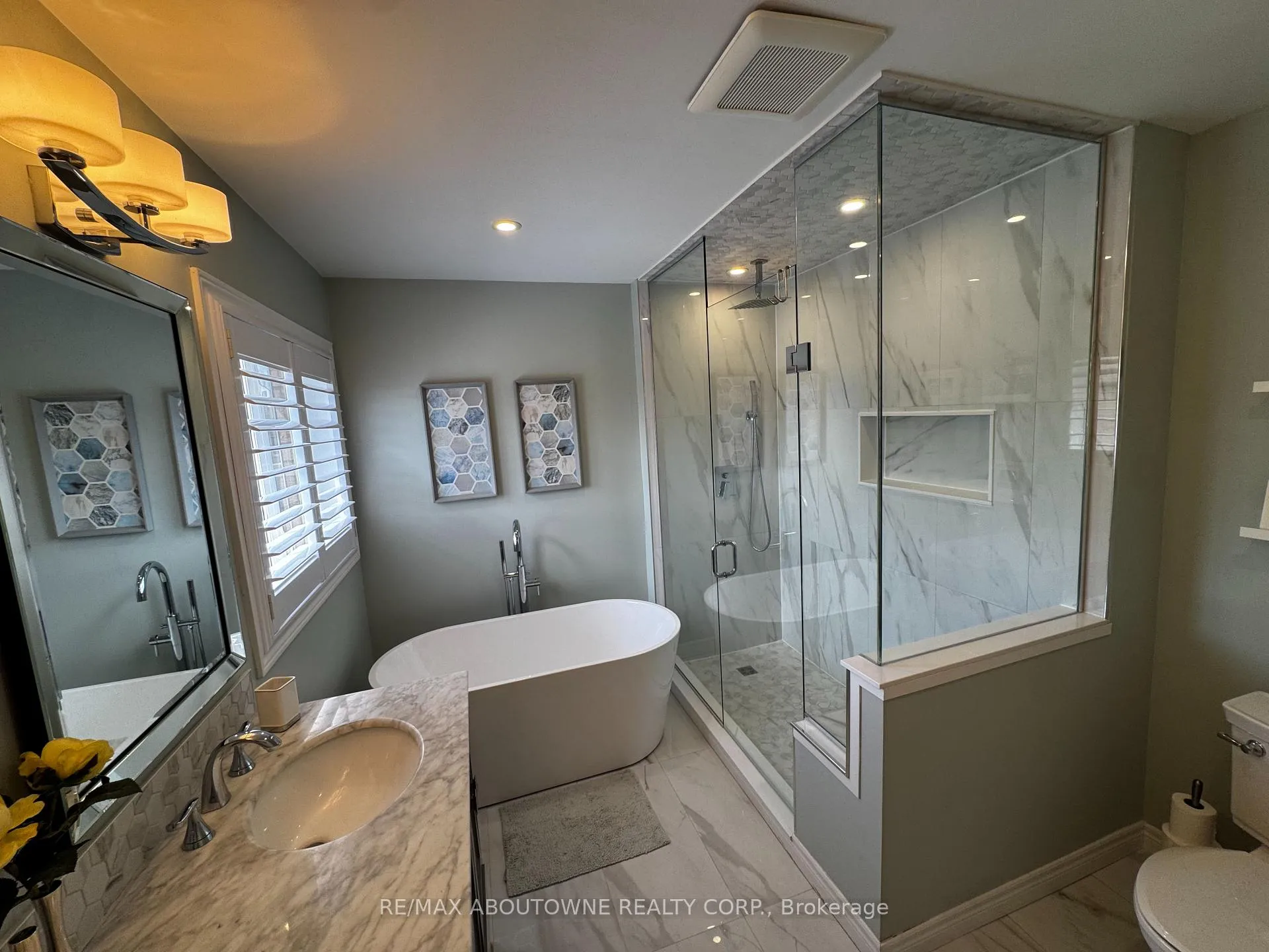 Photo 8 of 85 Earl Stewart Drive, Aurora, Bayview Wellington — HOMEH