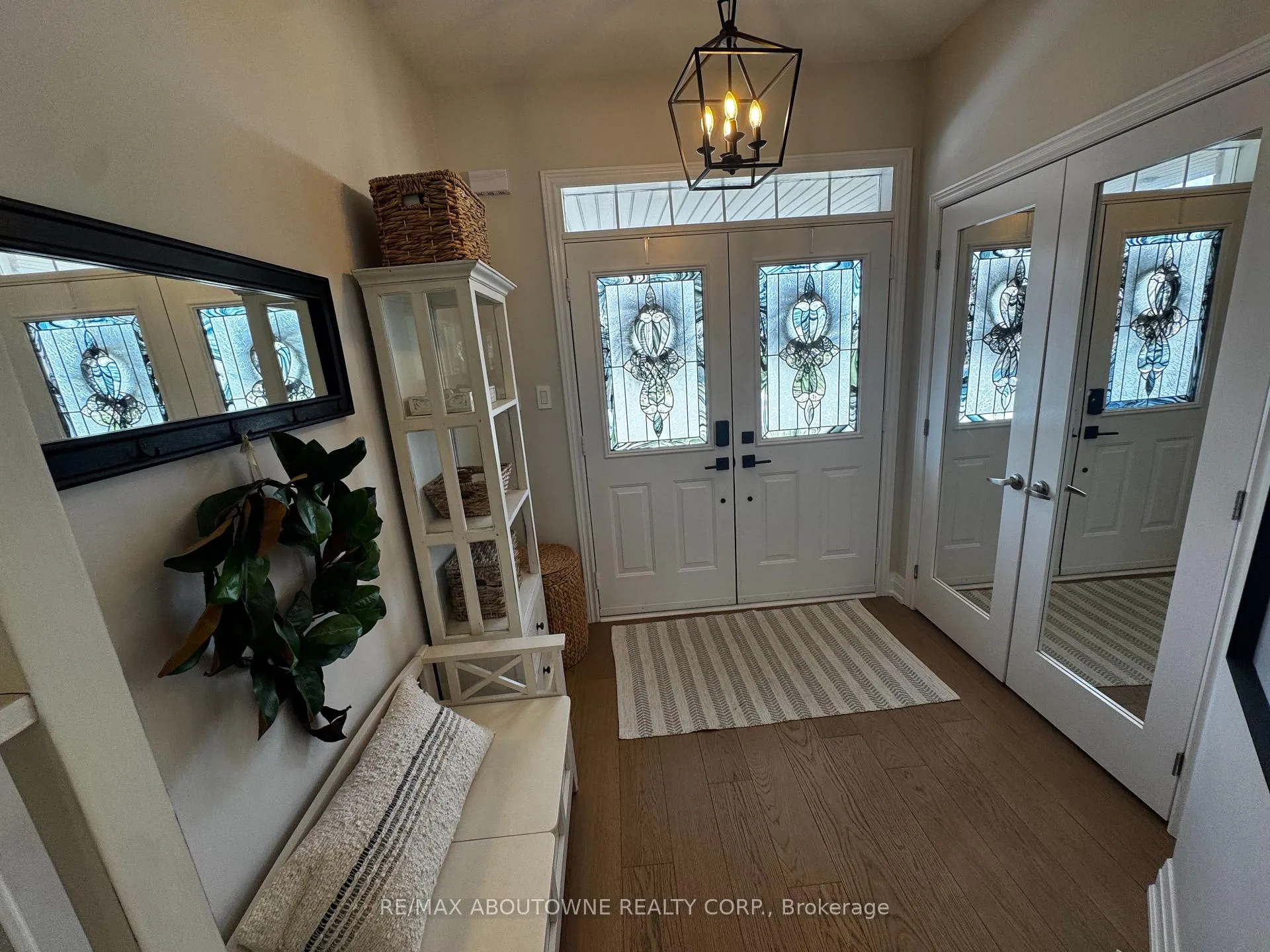Photo 19 of 85 Earl Stewart Drive, Aurora, Bayview Wellington — HOMEH