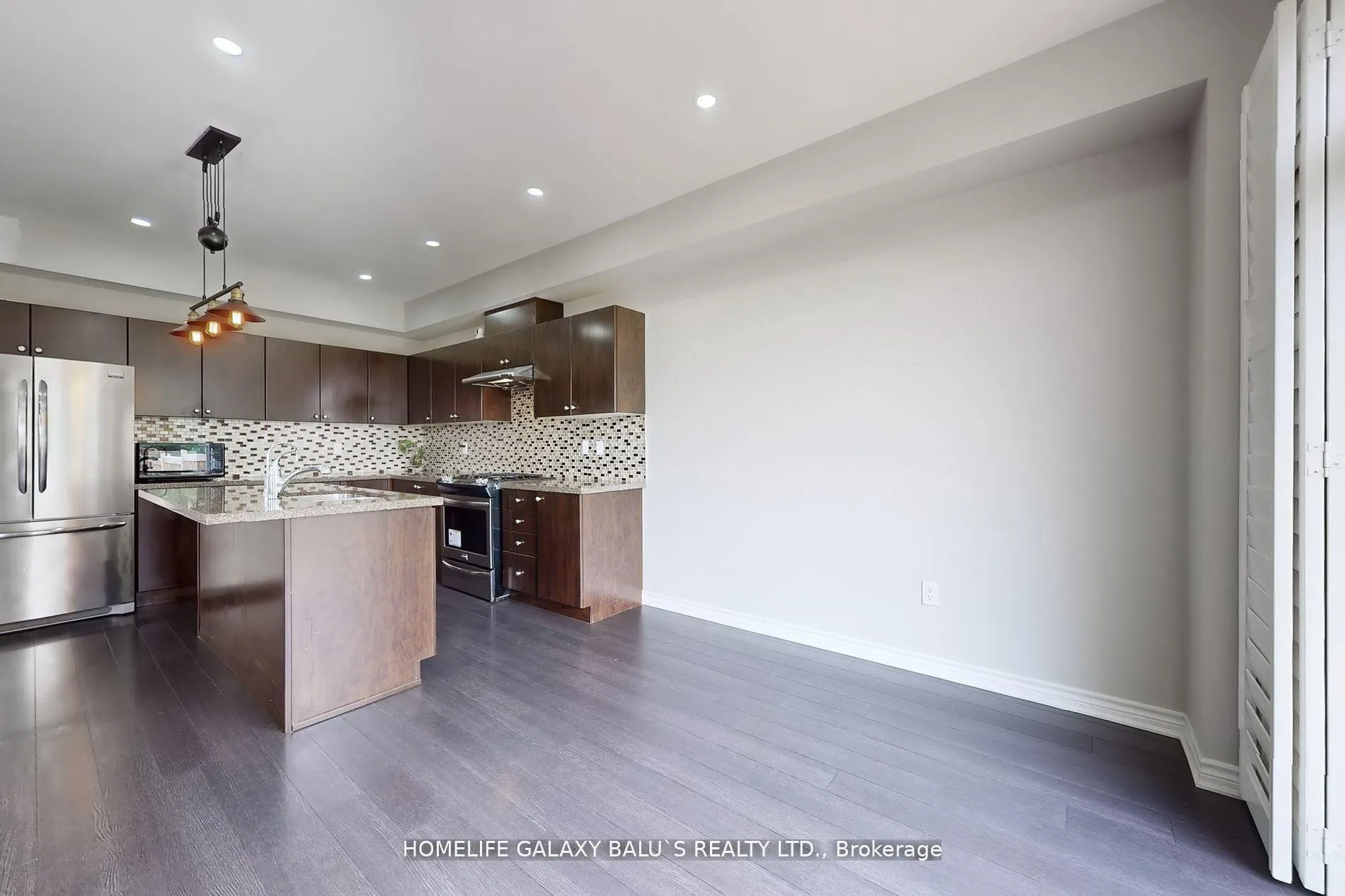 Photo 12 of Unit Main, 1 Lambdon Way, Whitby, Brooklin — HOMEH