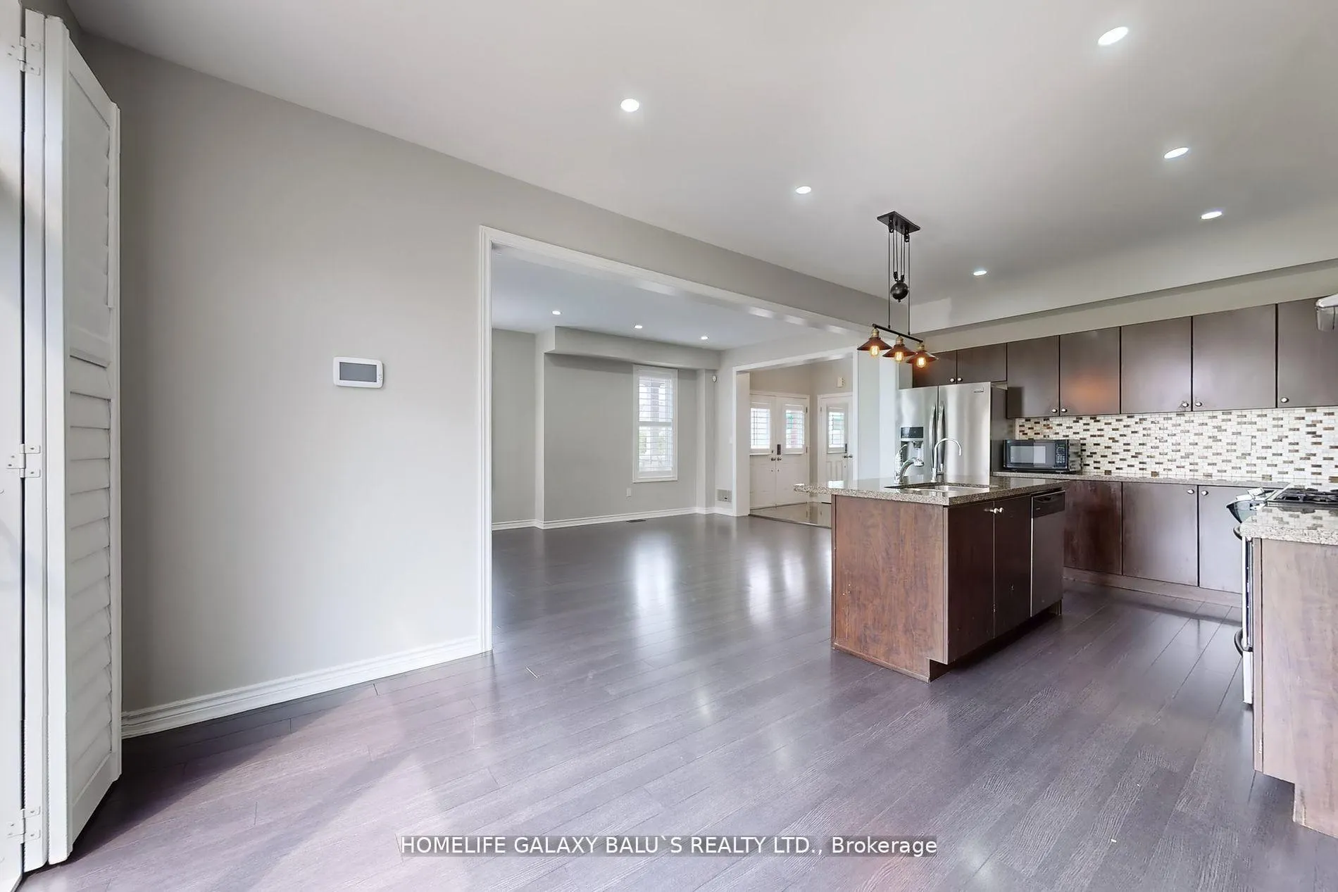 Photo 13 of Unit Main, 1 Lambdon Way, Whitby, Brooklin — HOMEH