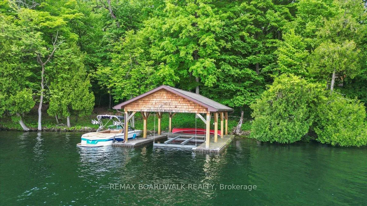 Photo 3 of 6296 Big Island, Rideau Lakes, Rideau Lakes (South Burgess) Twp — HOMEH