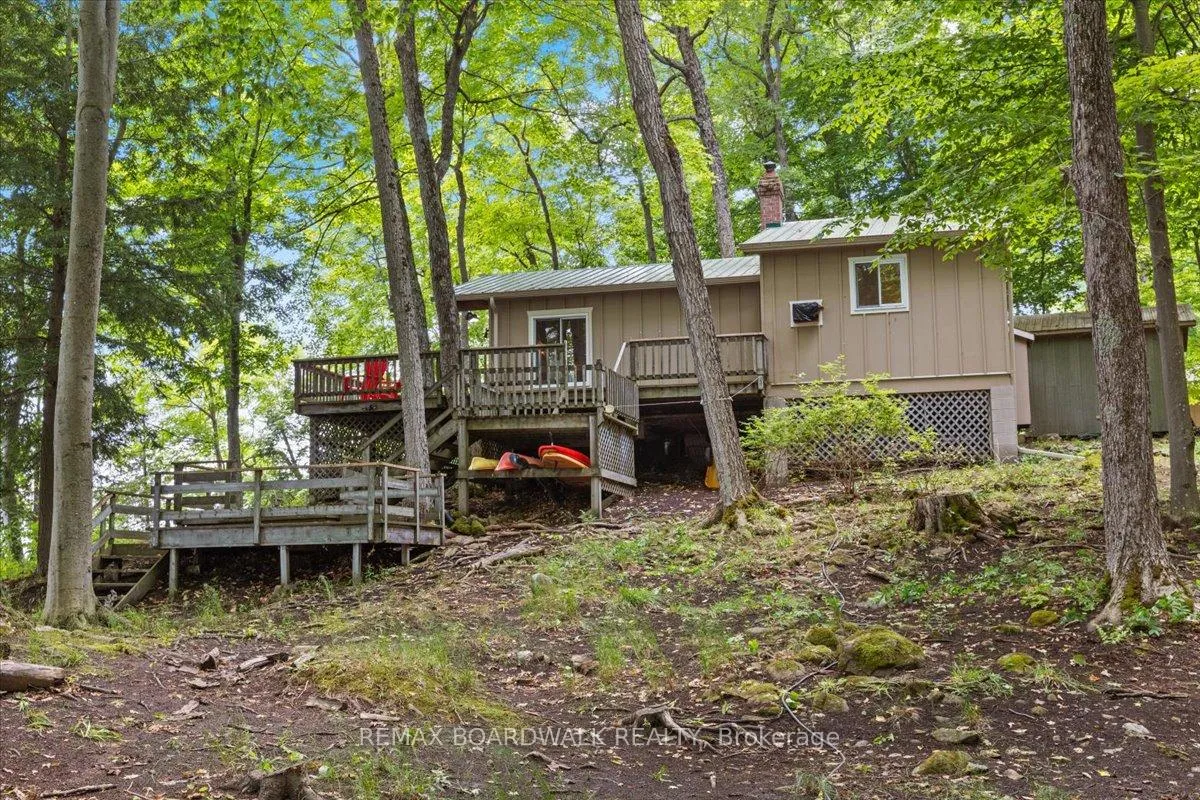 Photo 12 of 6296 Big Island, Rideau Lakes, Rideau Lakes (South Burgess) Twp — HOMEH
