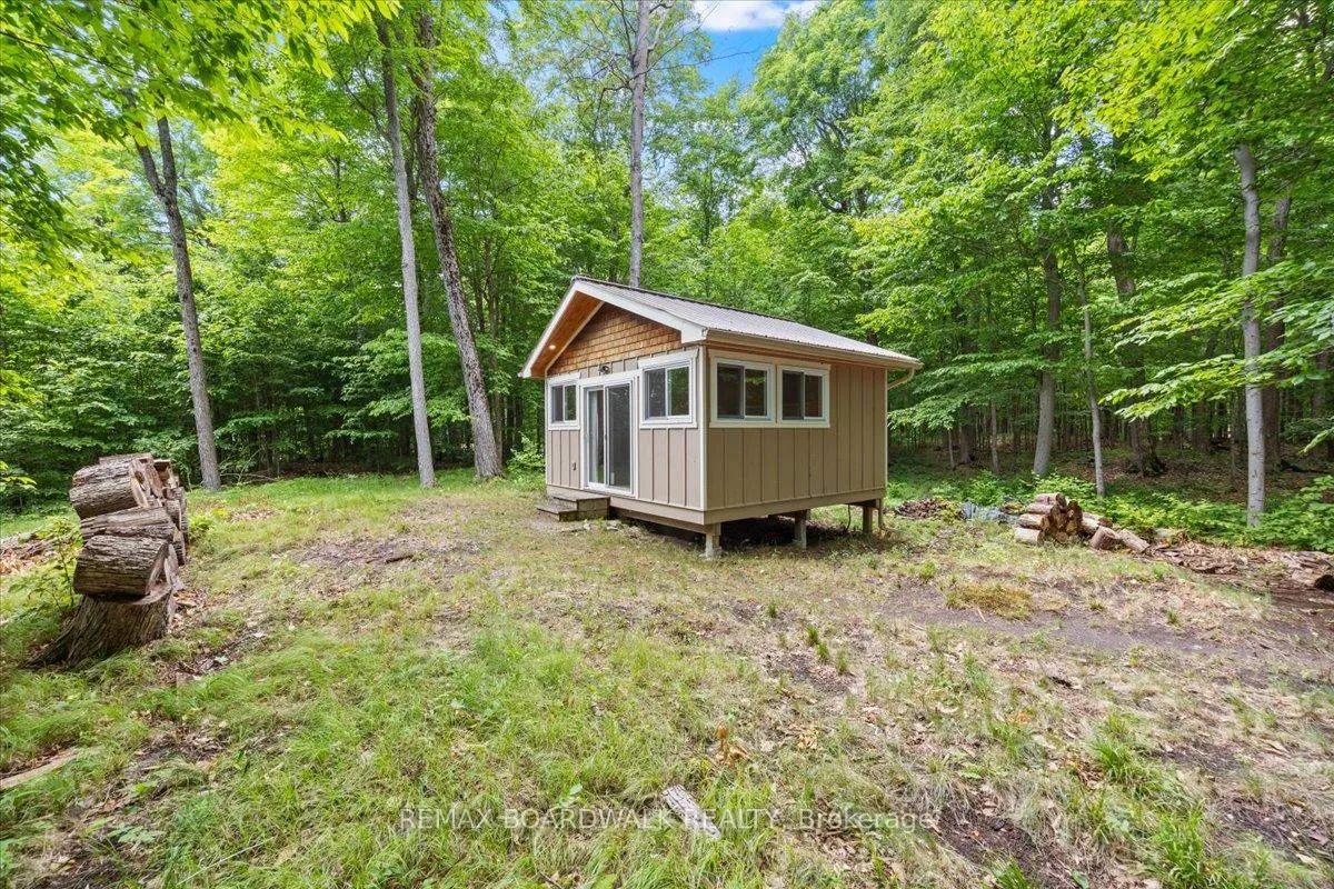 Photo 15 of 6296 Big Island, Rideau Lakes, Rideau Lakes (South Burgess) Twp — HOMEH